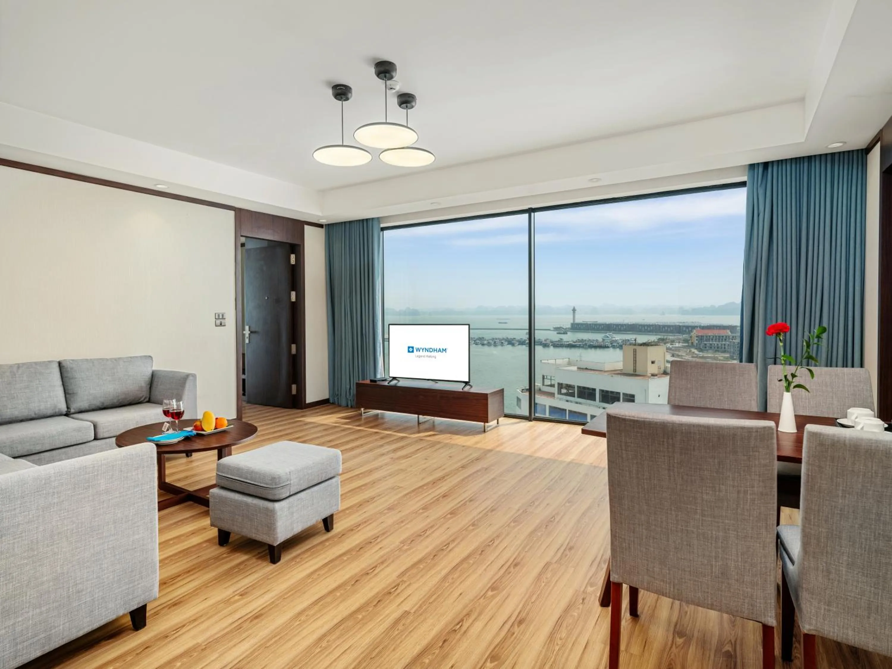 Wyndham Legend Halong