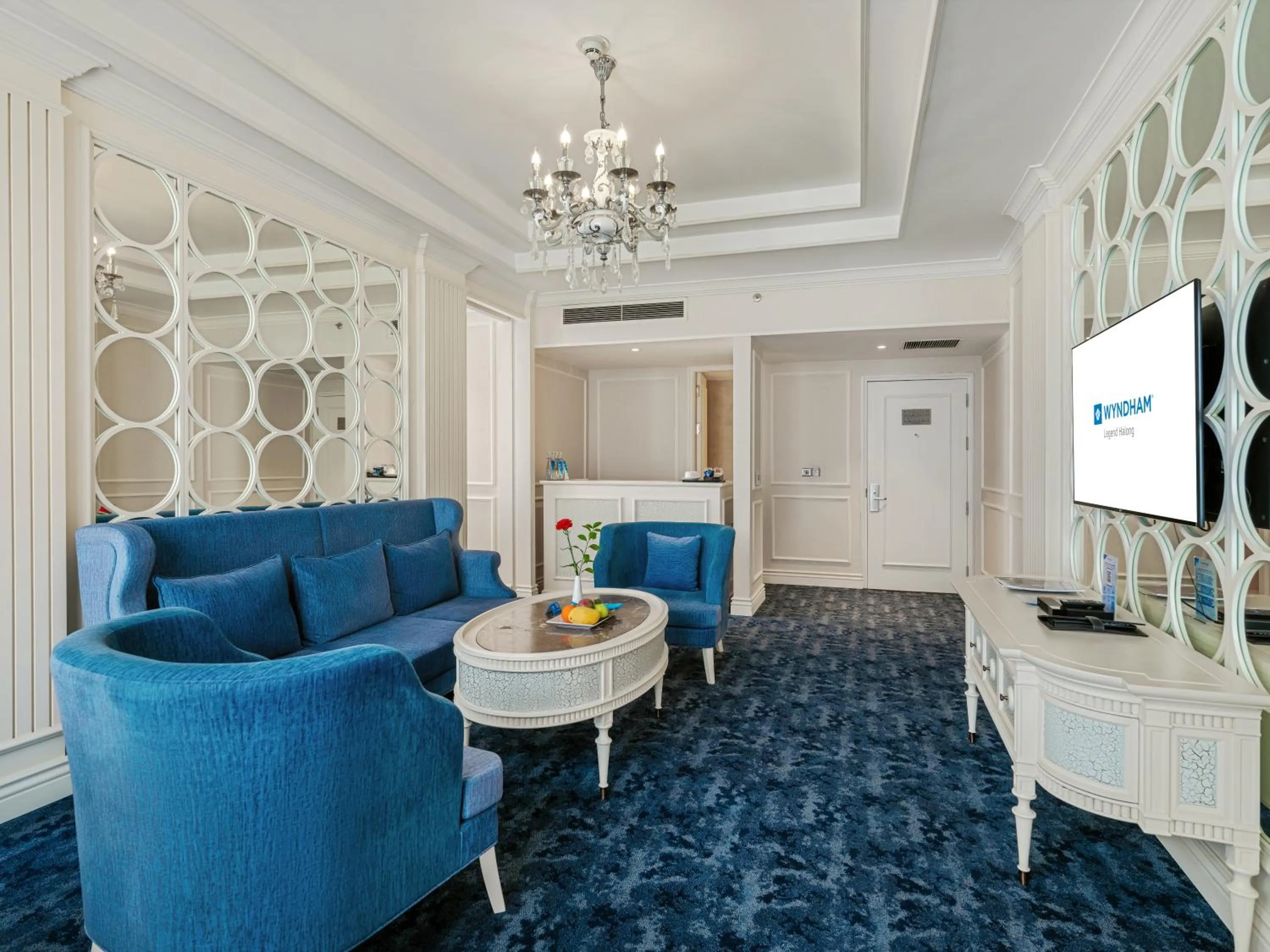 Communal lounge/ TV room in Wyndham Legend Halong