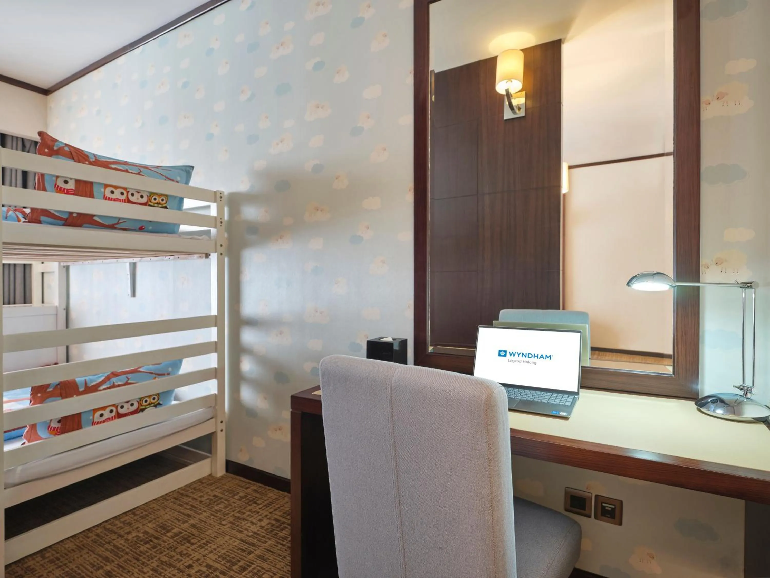 Bed in Wyndham Legend Halong