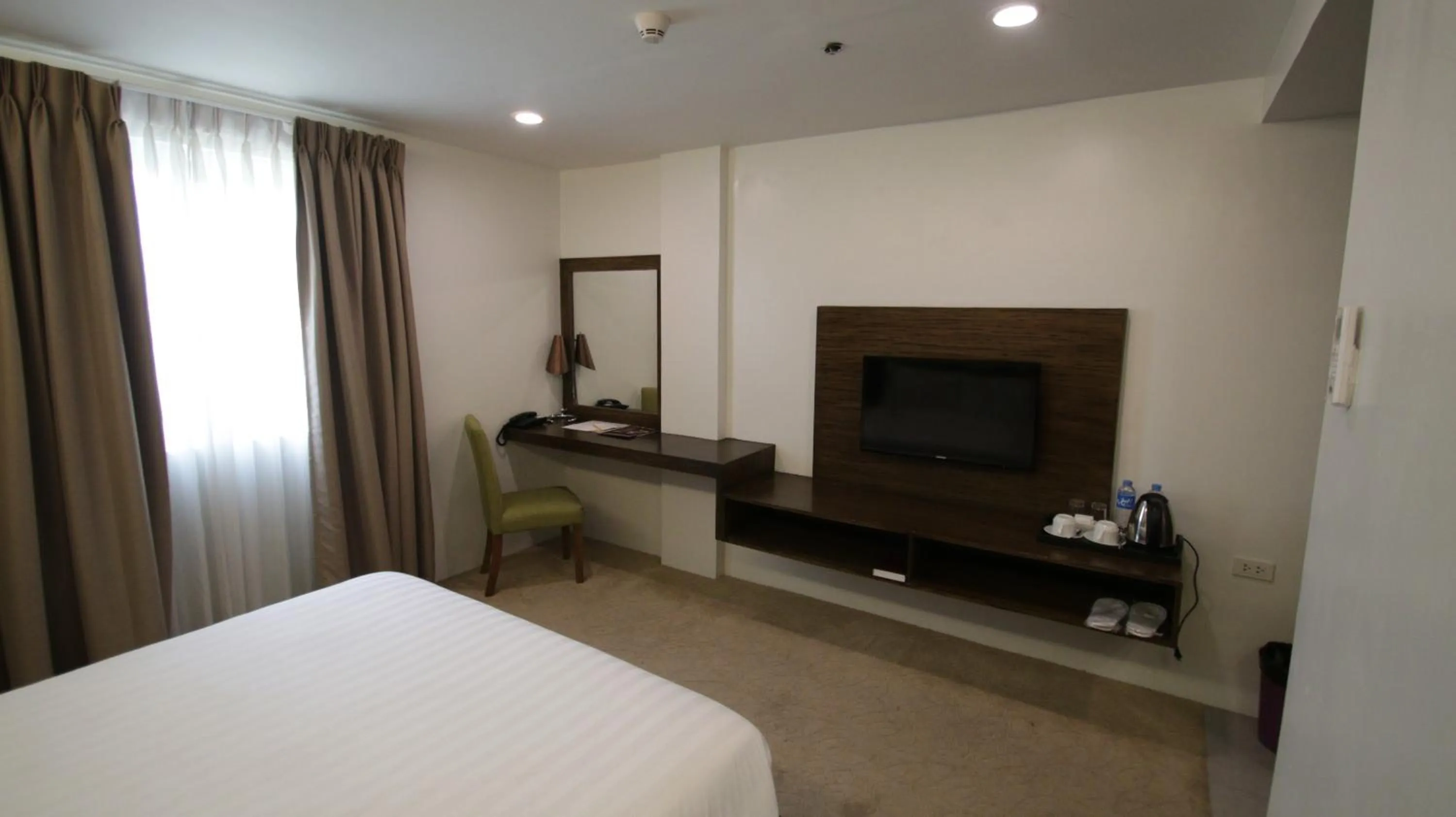 Photo of the whole room, Bed in Top Star Hotel