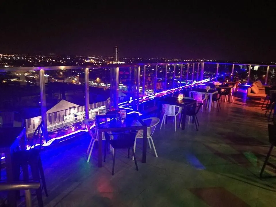 Lounge or bar in Amerin Hotel Johor Bahru