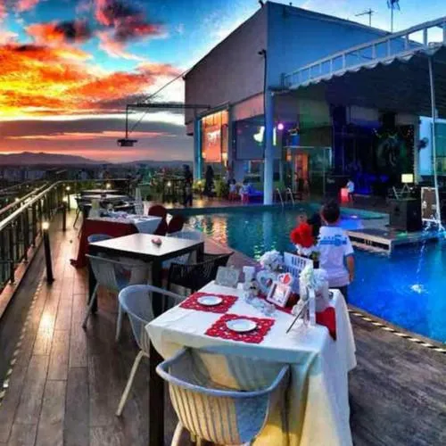 Lounge or bar in Amerin Hotel Johor Bahru