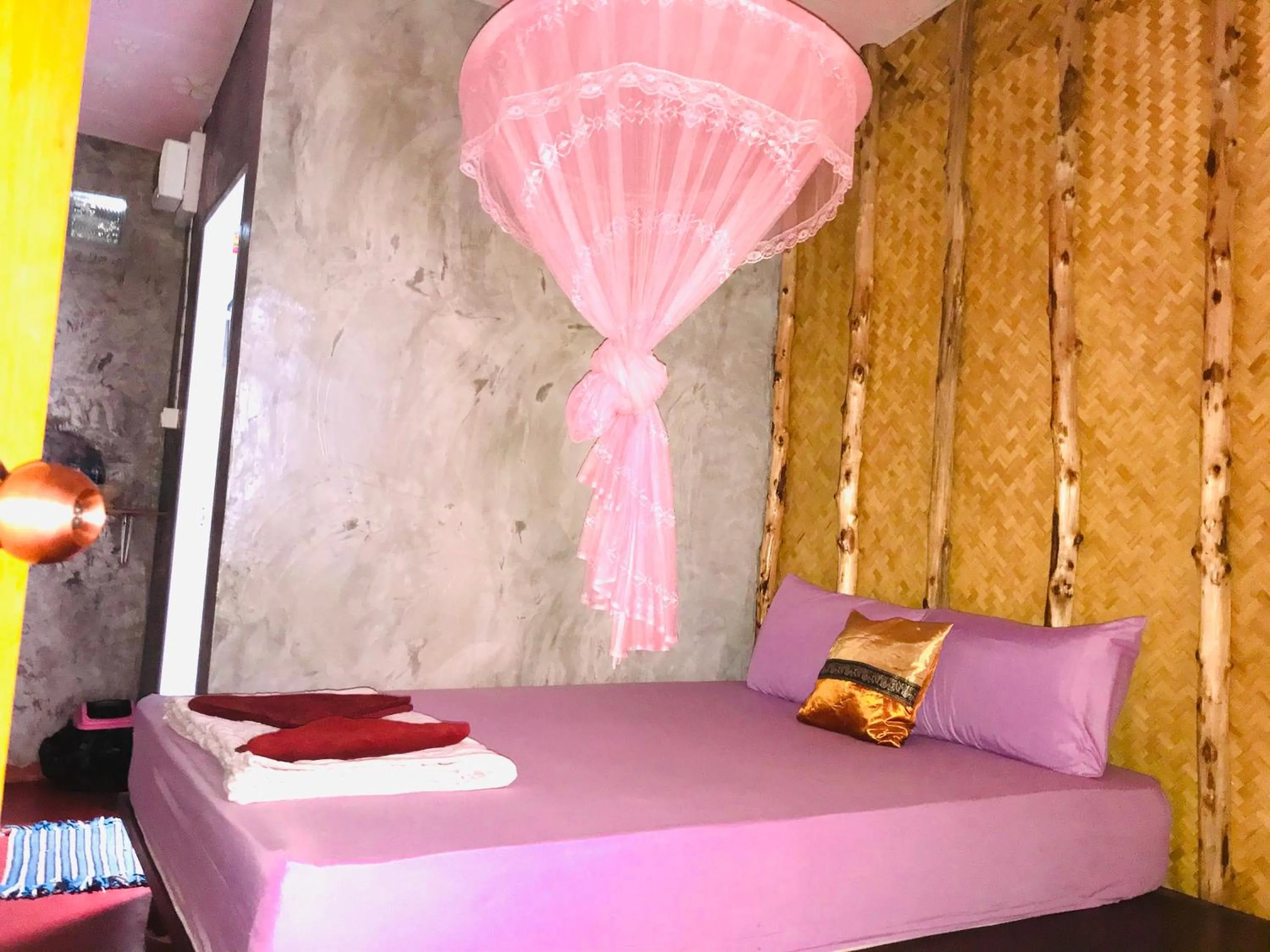 Bed in Rimsuan House