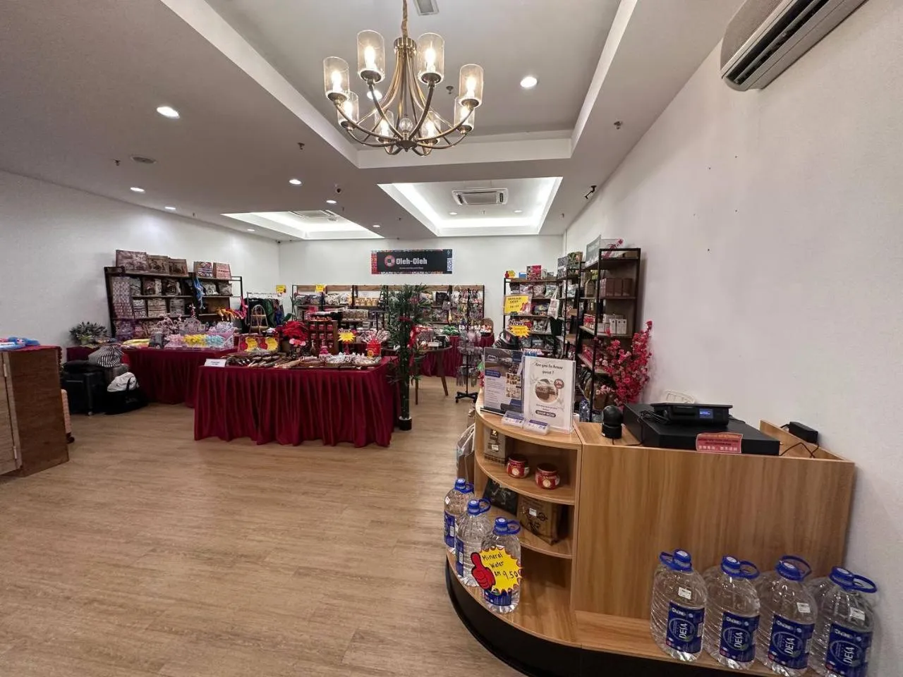 Property building in Merlene Suites at Mansion One Formerly know as Mansion One Suites