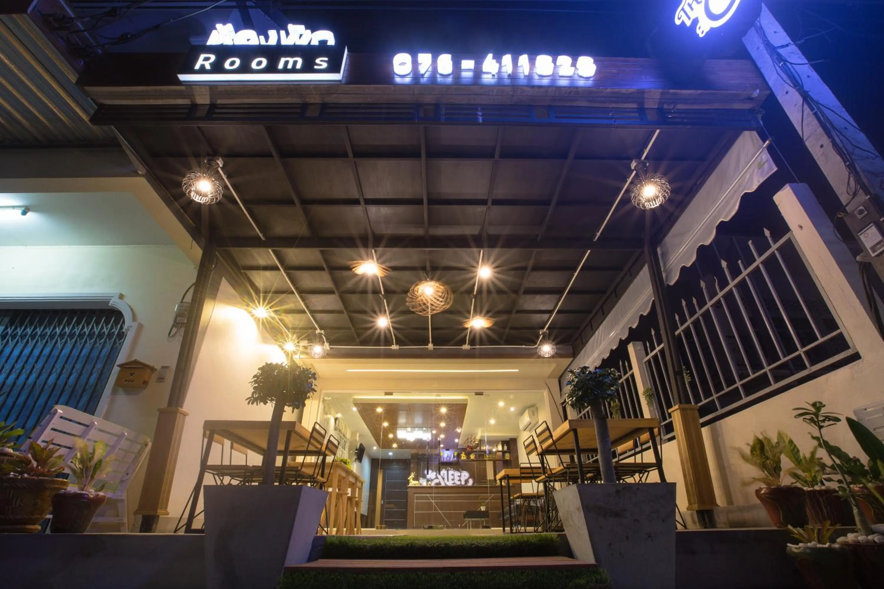 Restaurant/places to eat in The Sleep Phang-nga