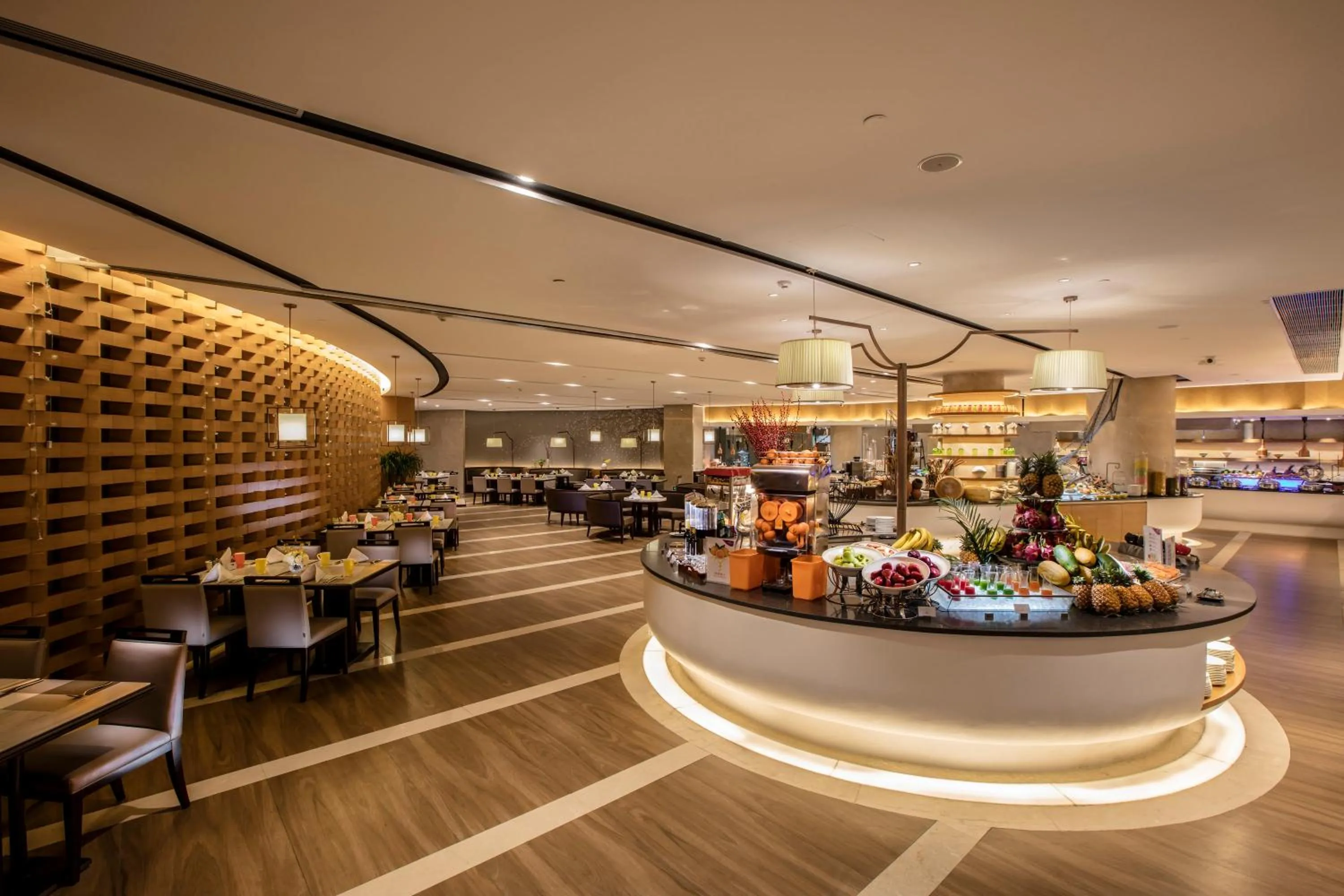 Restaurant/places to eat in Crowne Plaza Hefei Rongqiao by IHG
