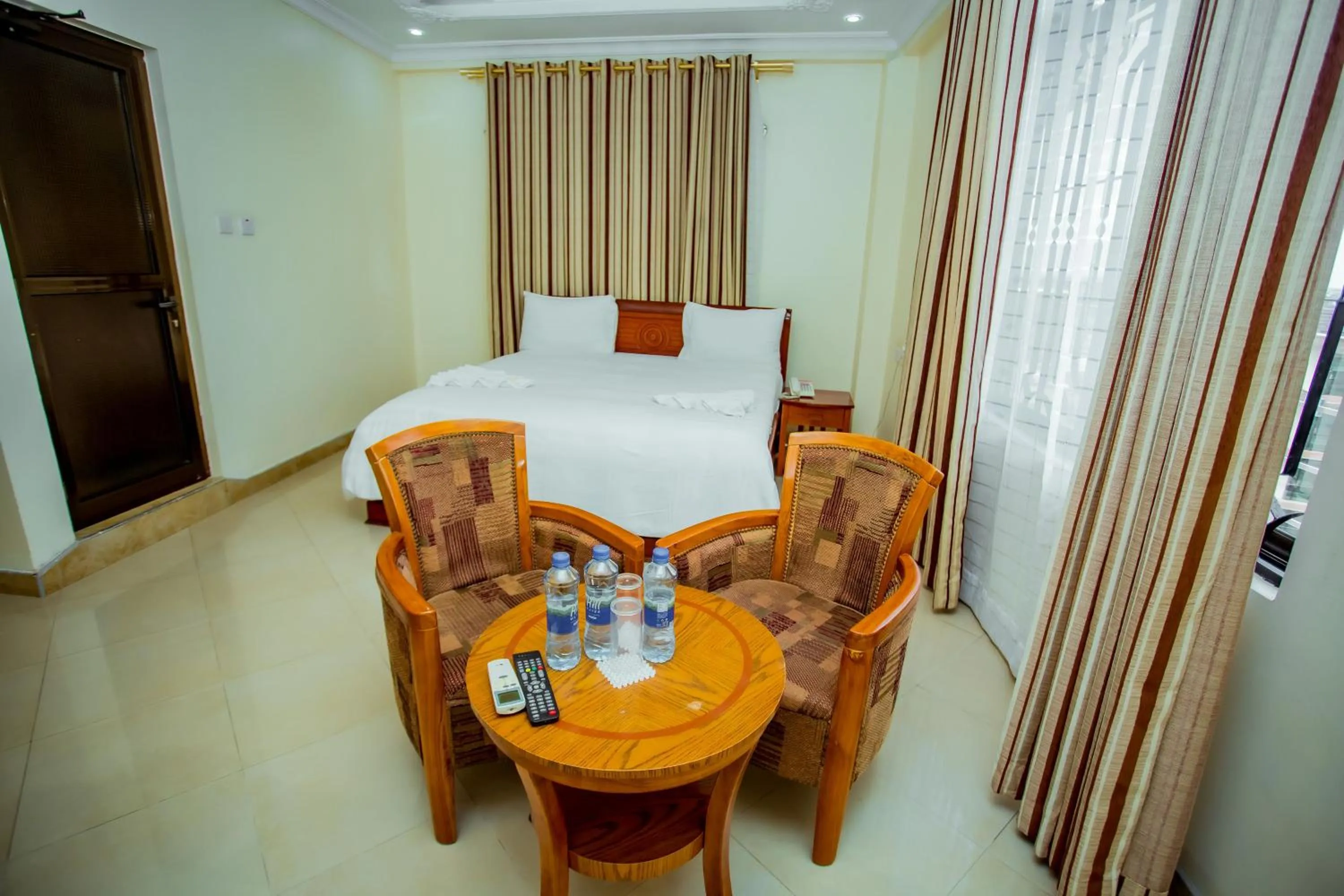 Bed in Silver Paradise Hotel