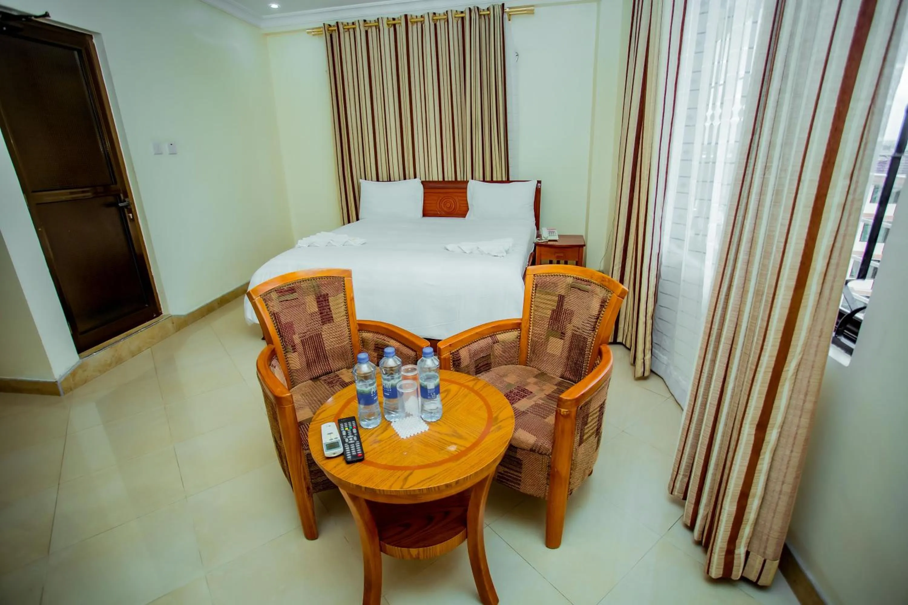 Bed in Silver Paradise Hotel