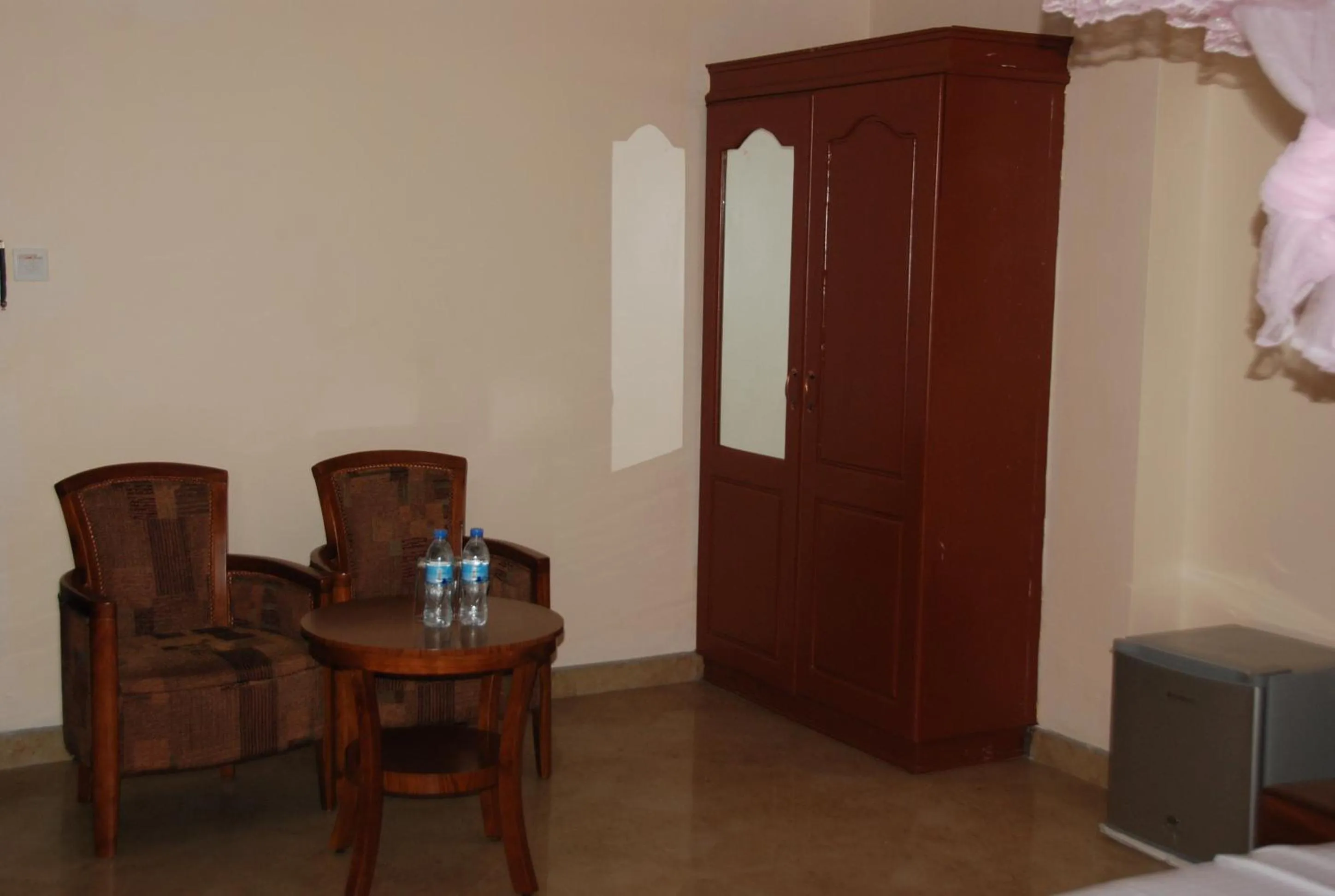 Seating area in Silver Paradise Hotel