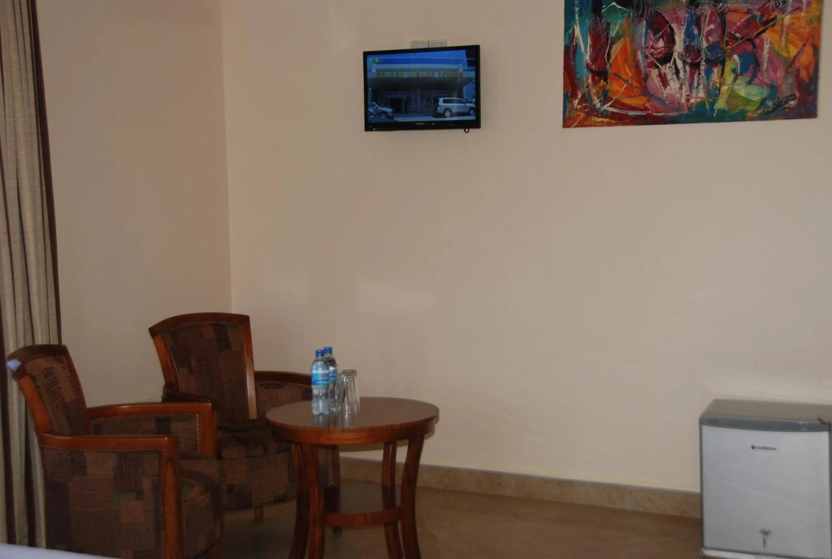 TV and multimedia in Silver Paradise Hotel