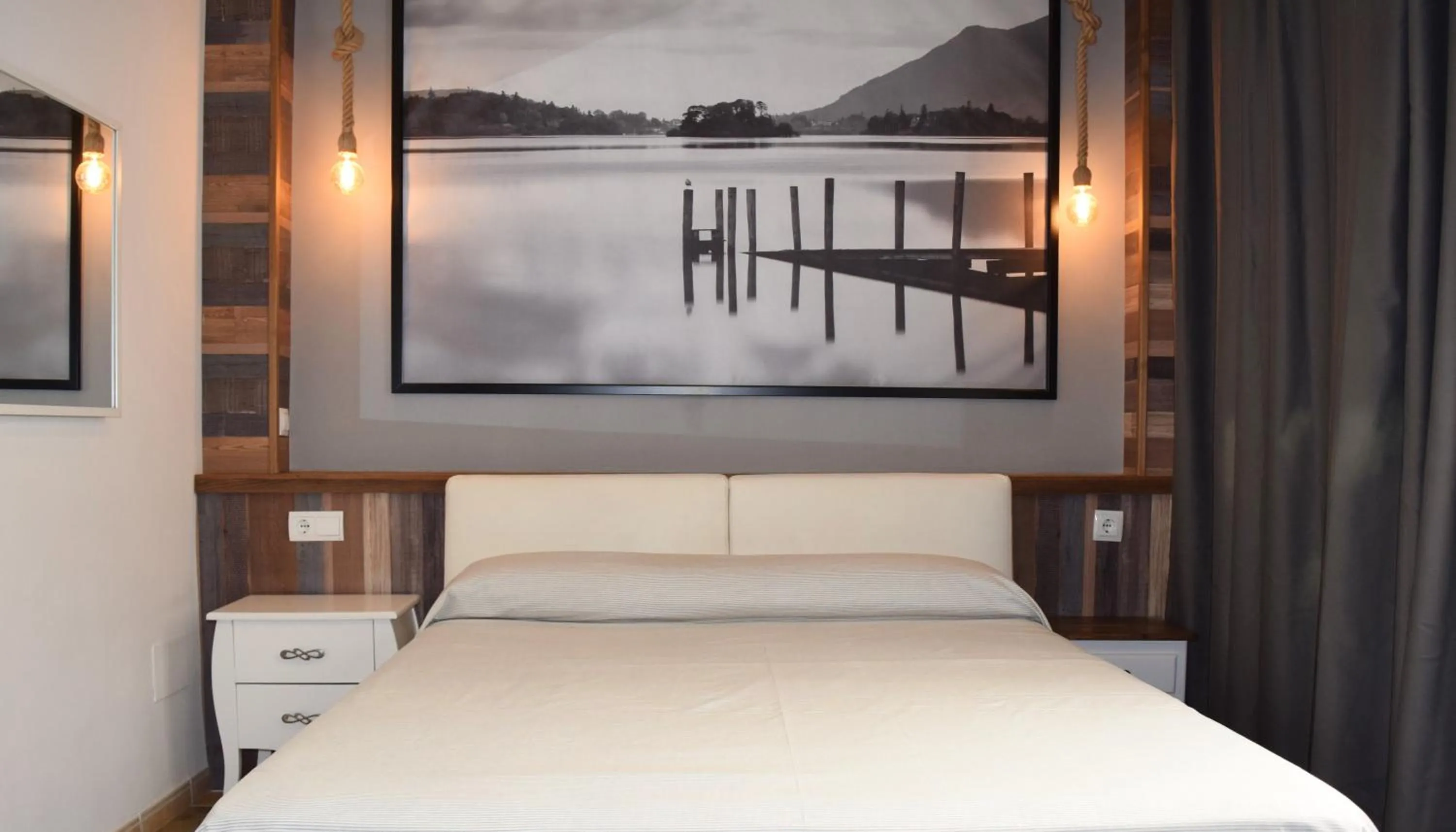 Bed in Hotel Mirablau