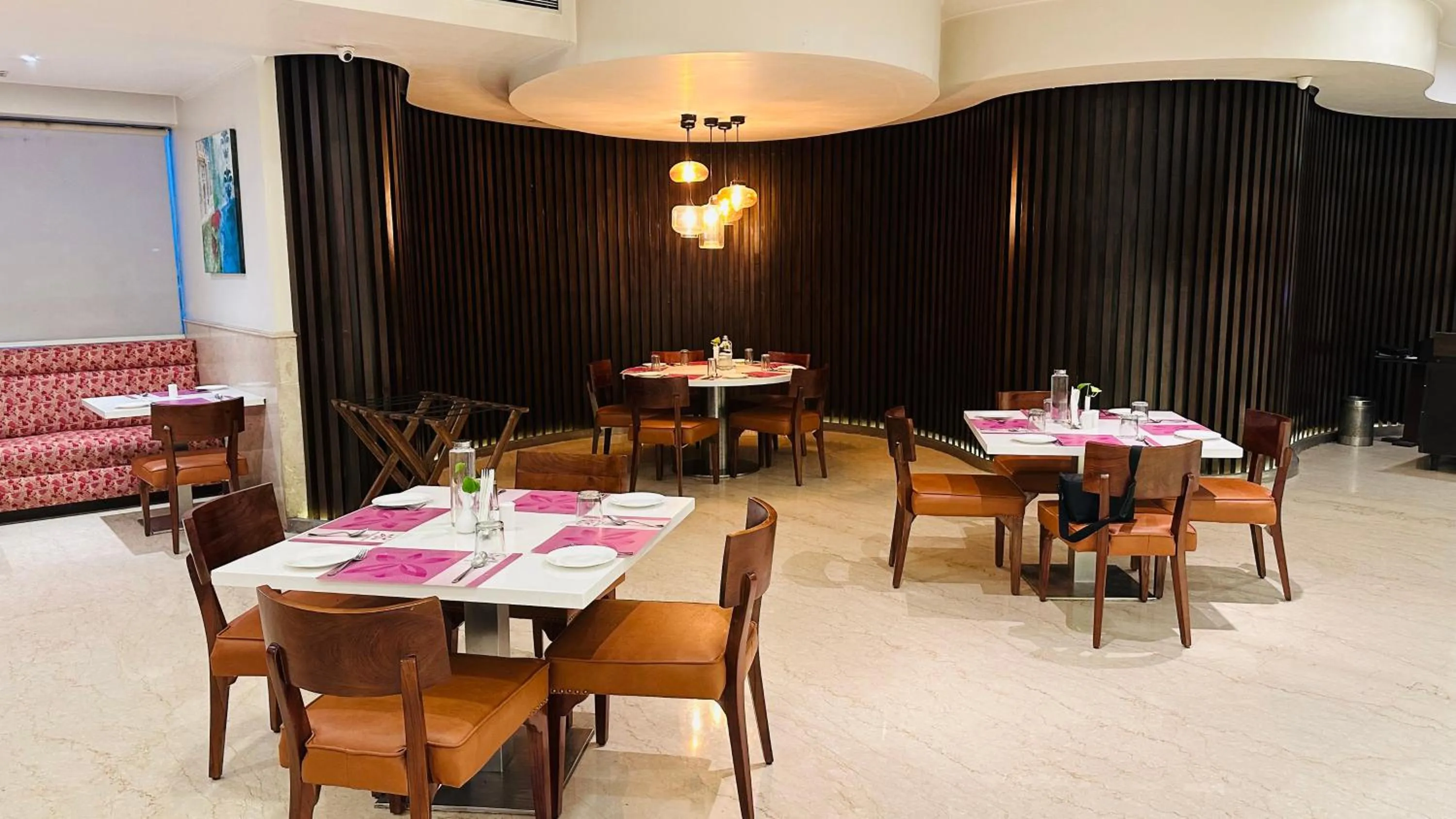 Restaurant/places to eat in Regenta Central Jaipur