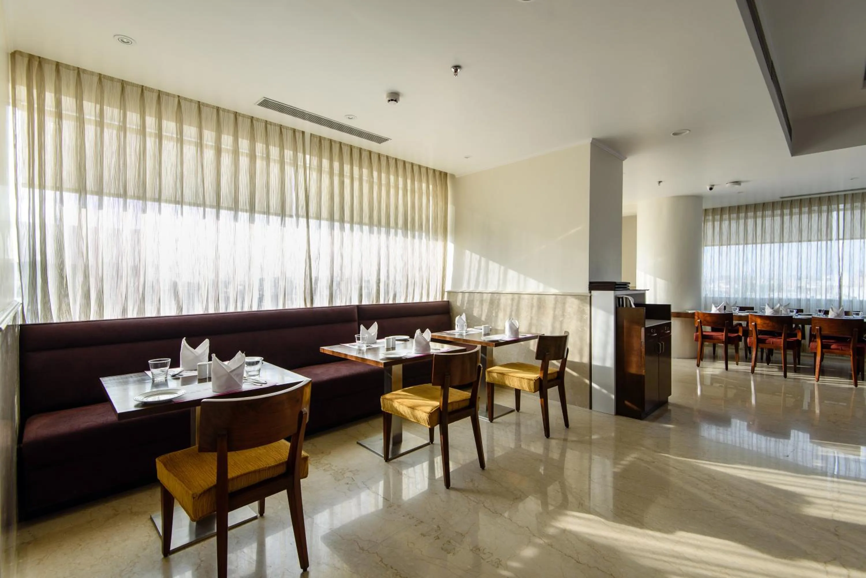 Restaurant/places to eat in Regenta Central Jaipur