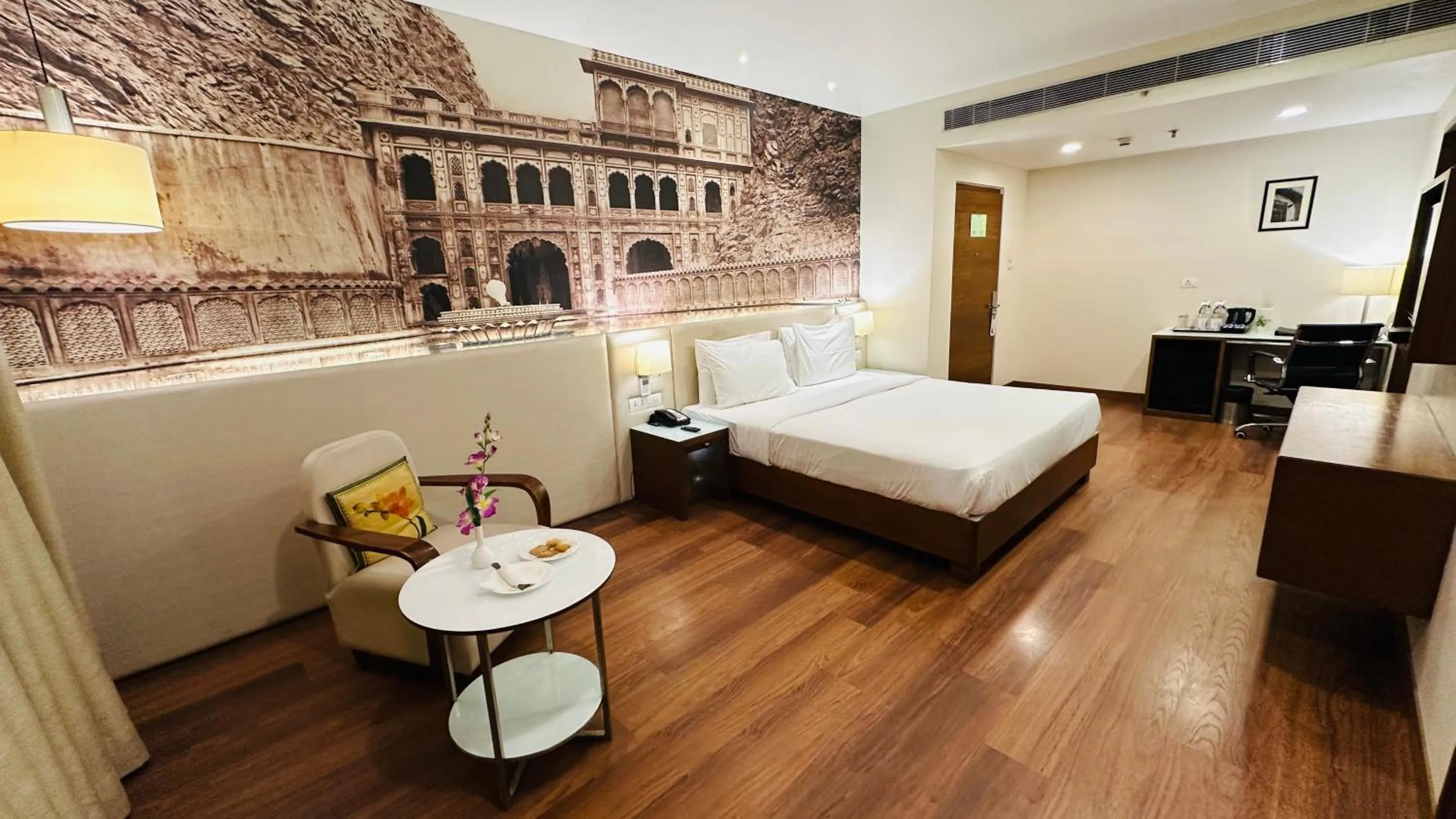 Bedroom, Bed in Regenta Central Jaipur