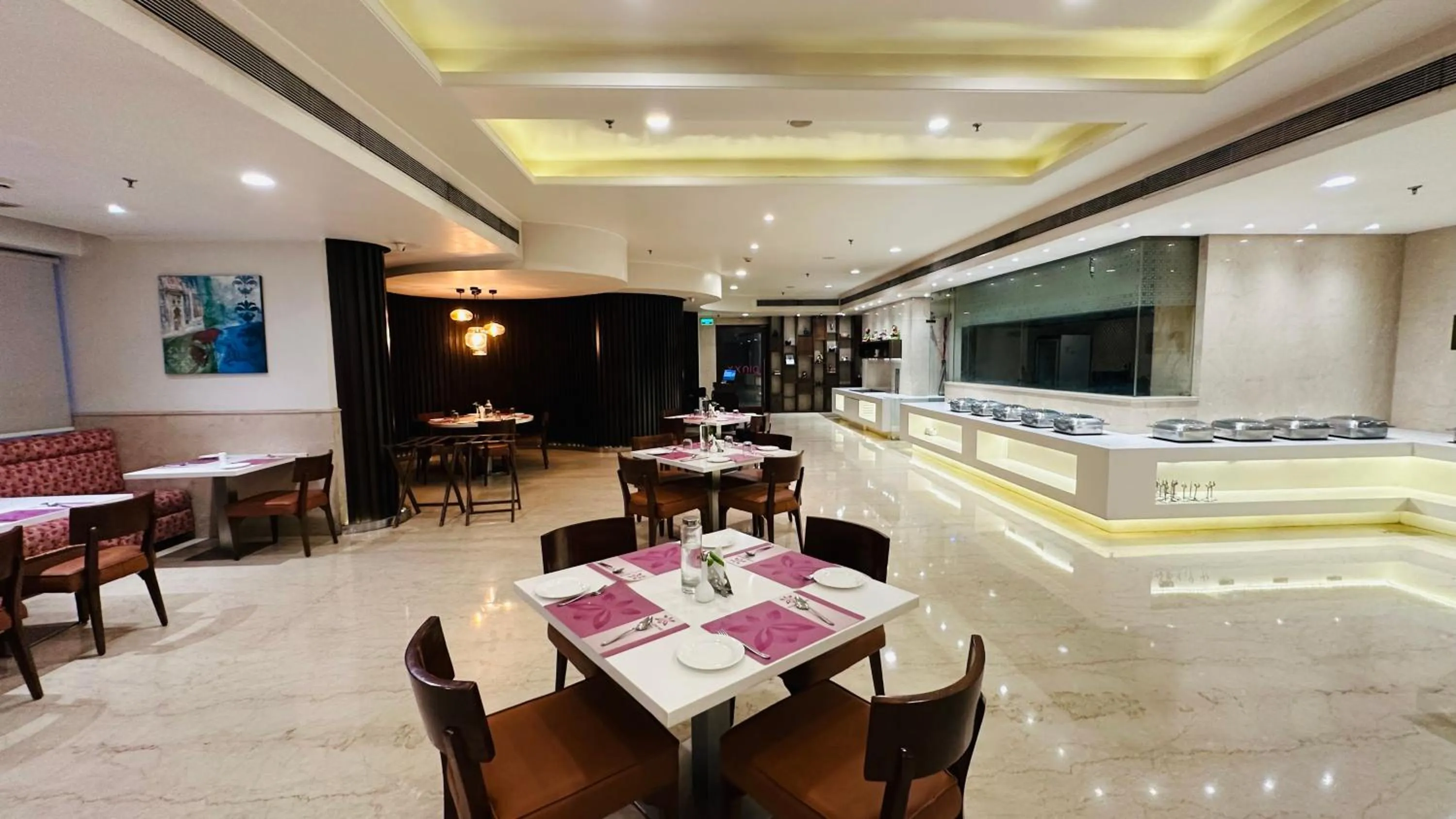 Restaurant/places to eat in Regenta Central Jaipur