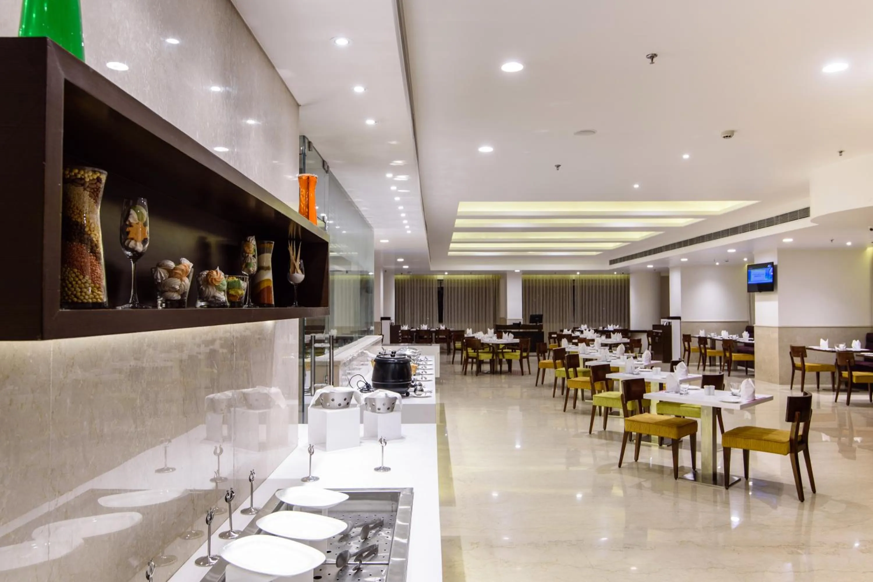 Restaurant/places to eat in Regenta Central Jaipur