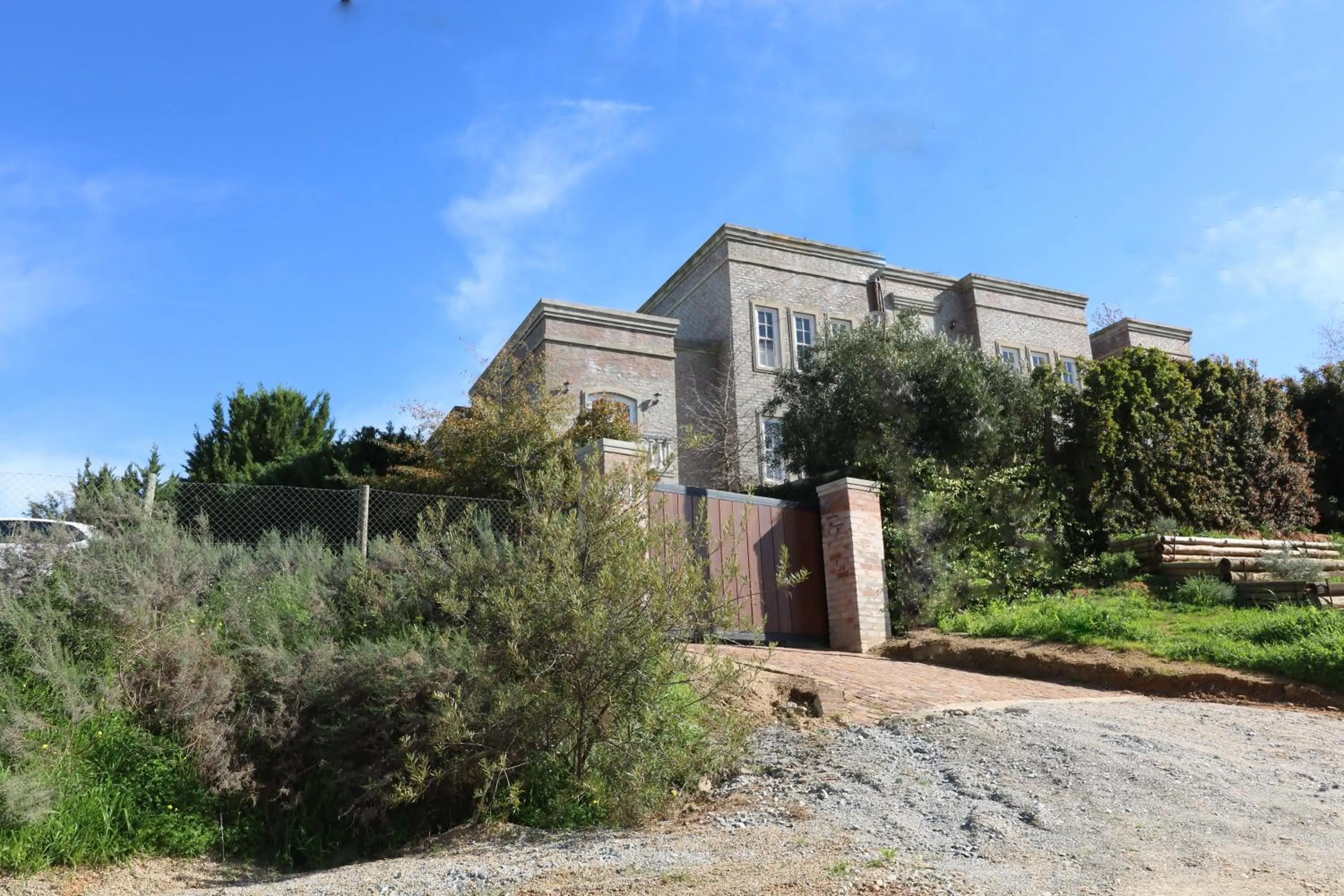 Facade/entrance in Villa Anna Katarina