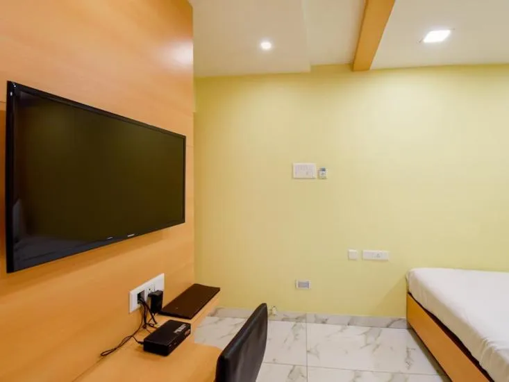 TV and multimedia, Bed in Hotel Sawood International