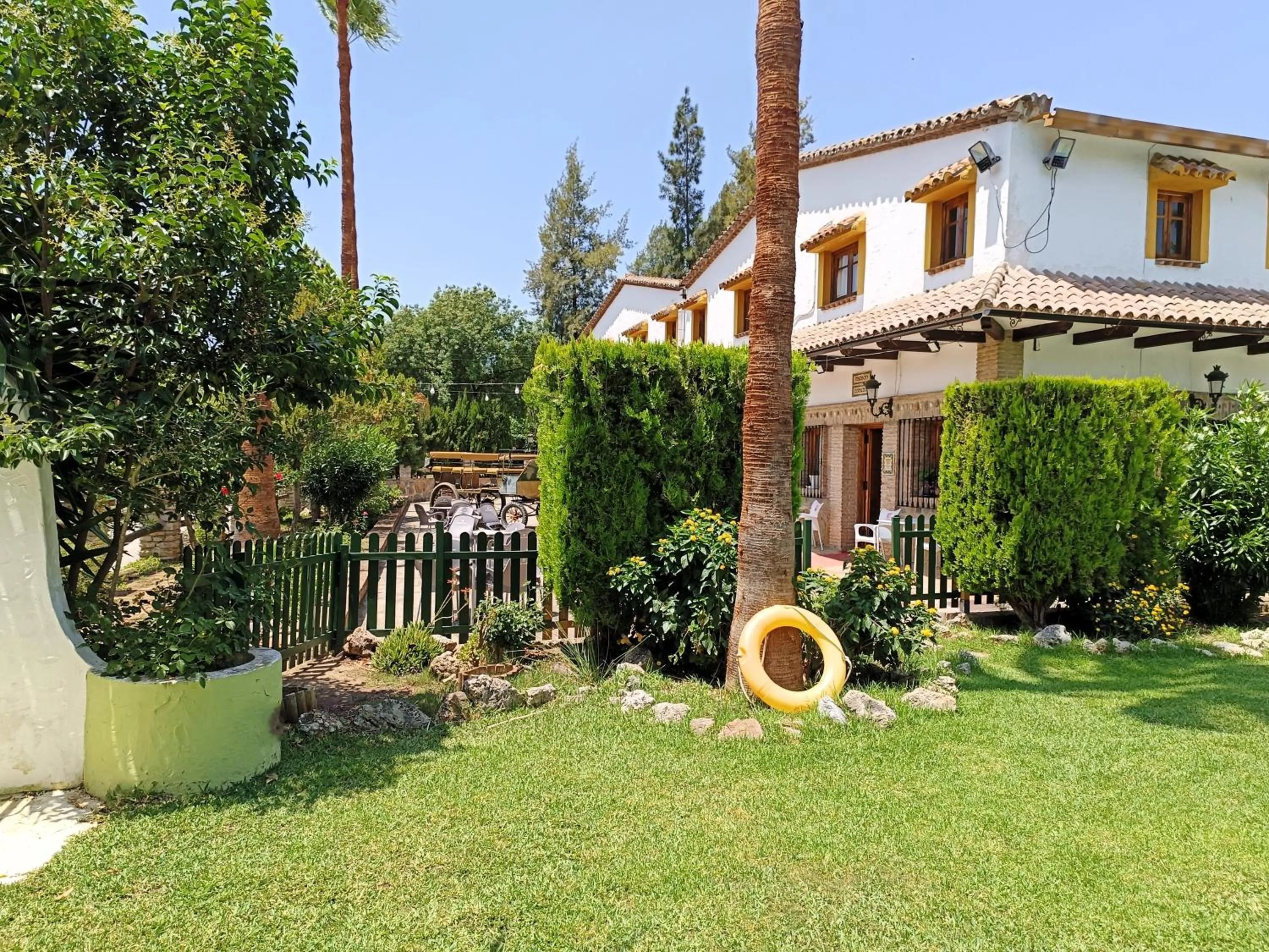 Summer in Hotel Restaurante Las Buitreras