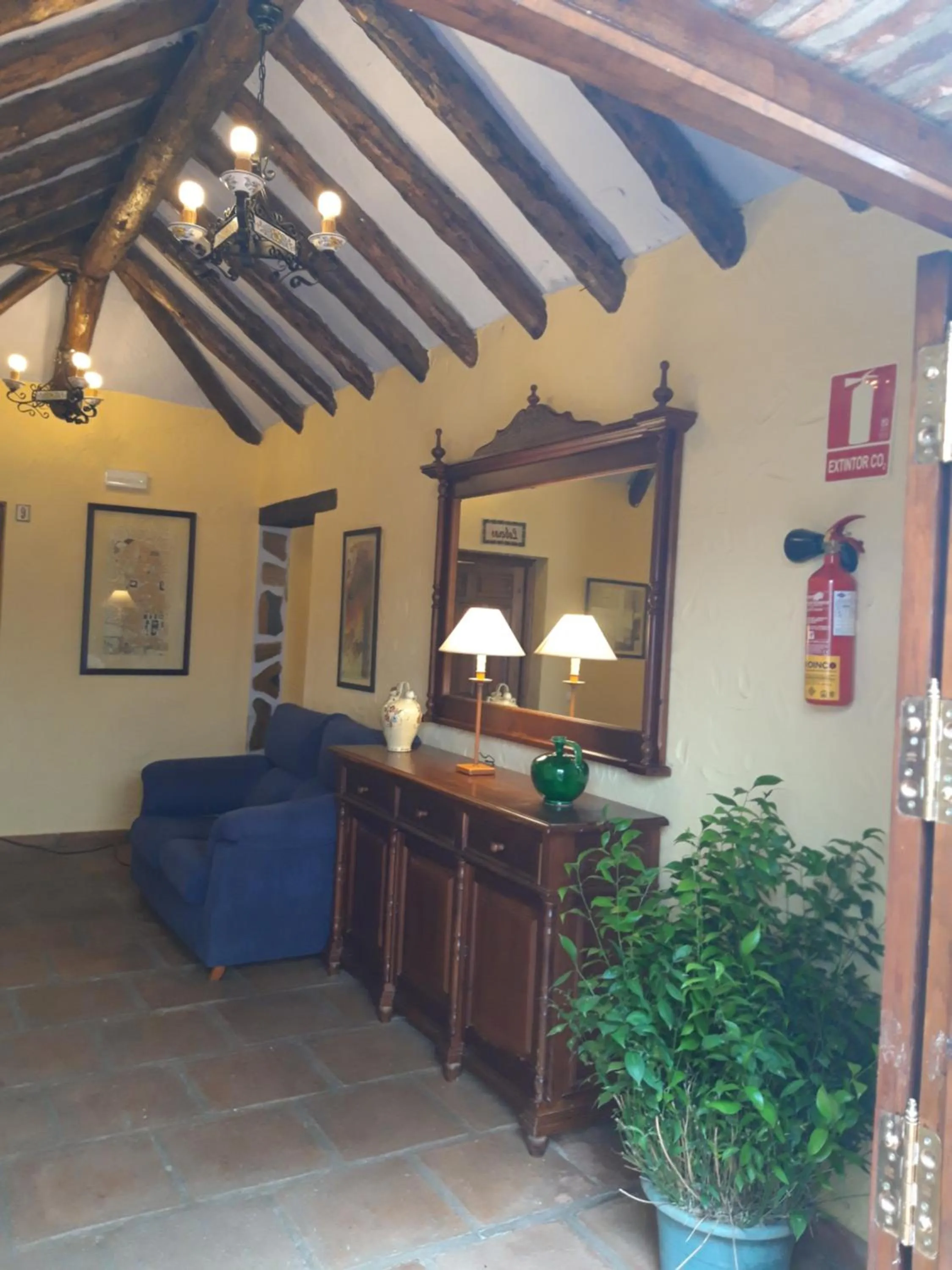 Lobby or reception in Hotel Restaurante Las Buitreras
