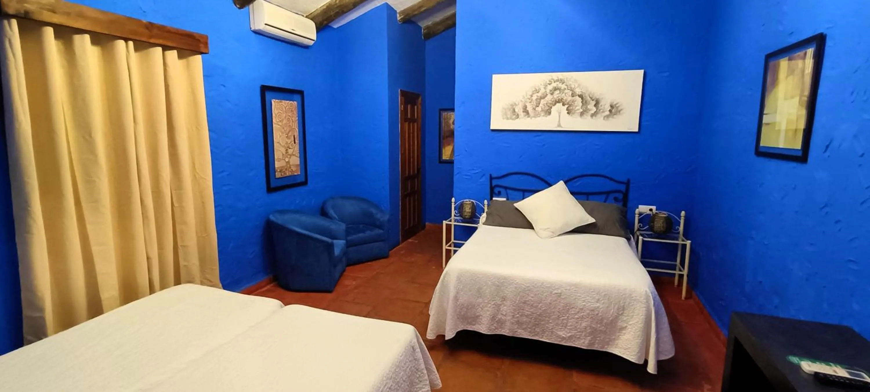 Bed in Hotel Restaurante Las Buitreras