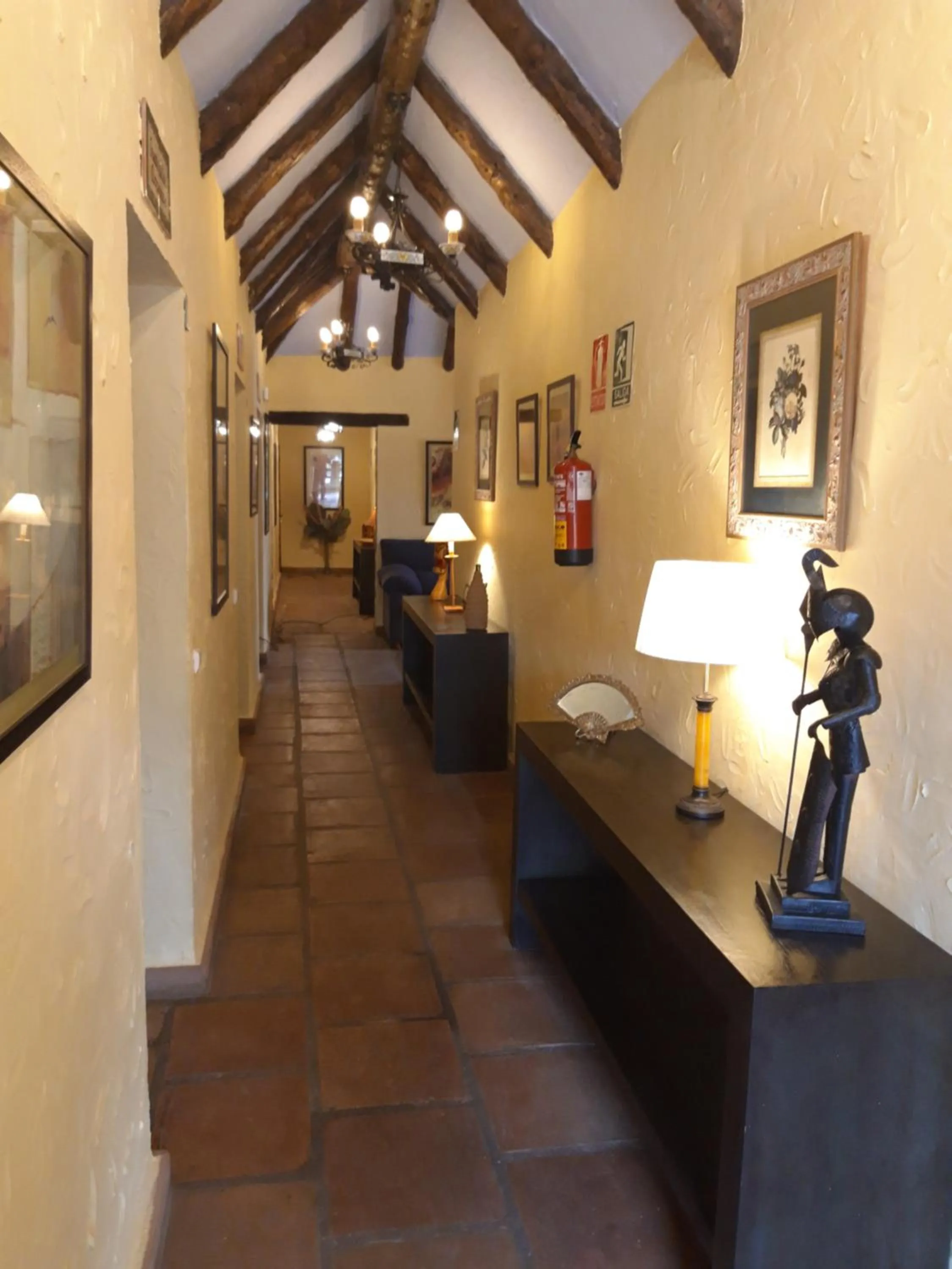 Lobby or reception in Hotel Restaurante Las Buitreras