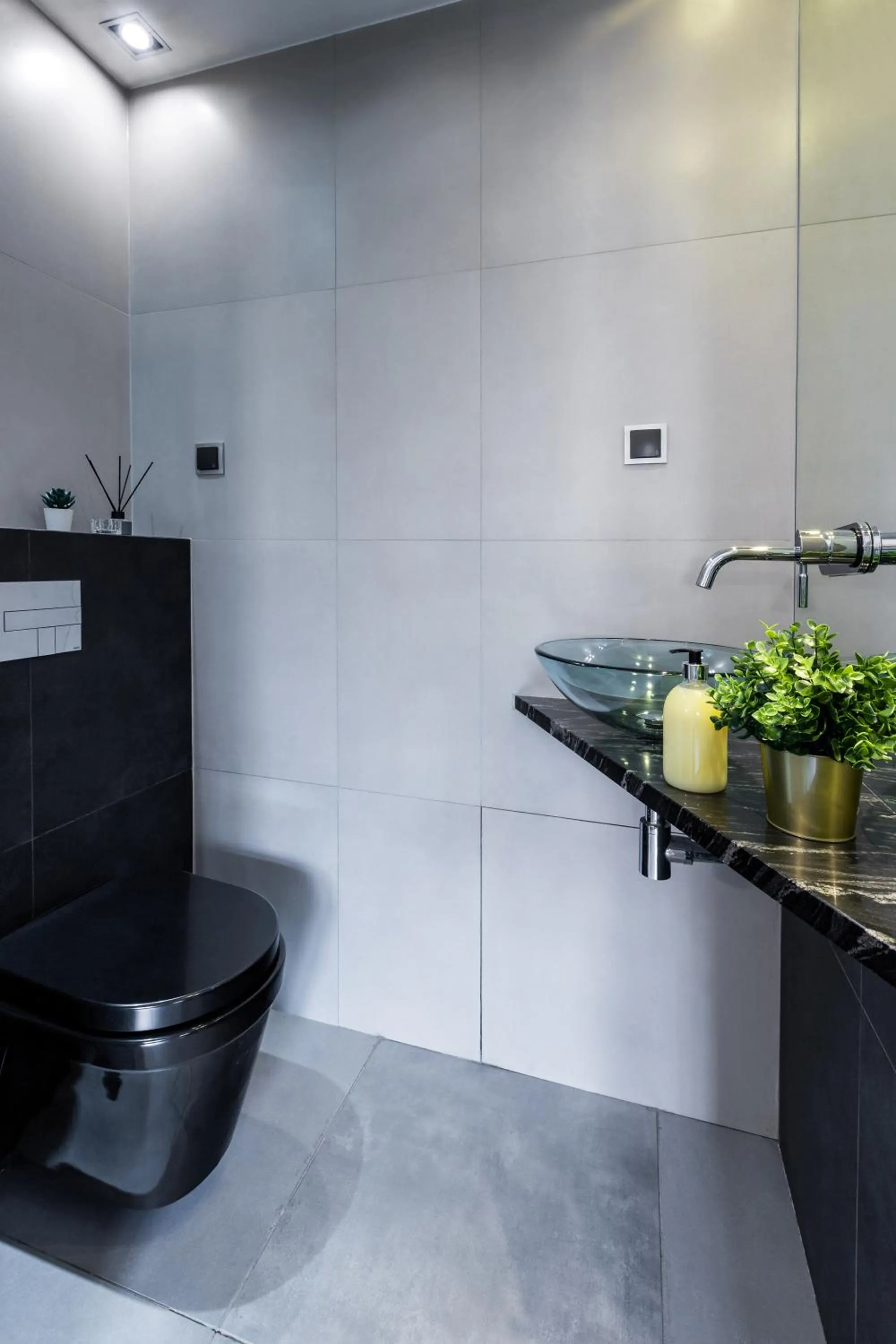 Bathroom in Wawel Cracow Old City Apartments - Friendhouse Apartments