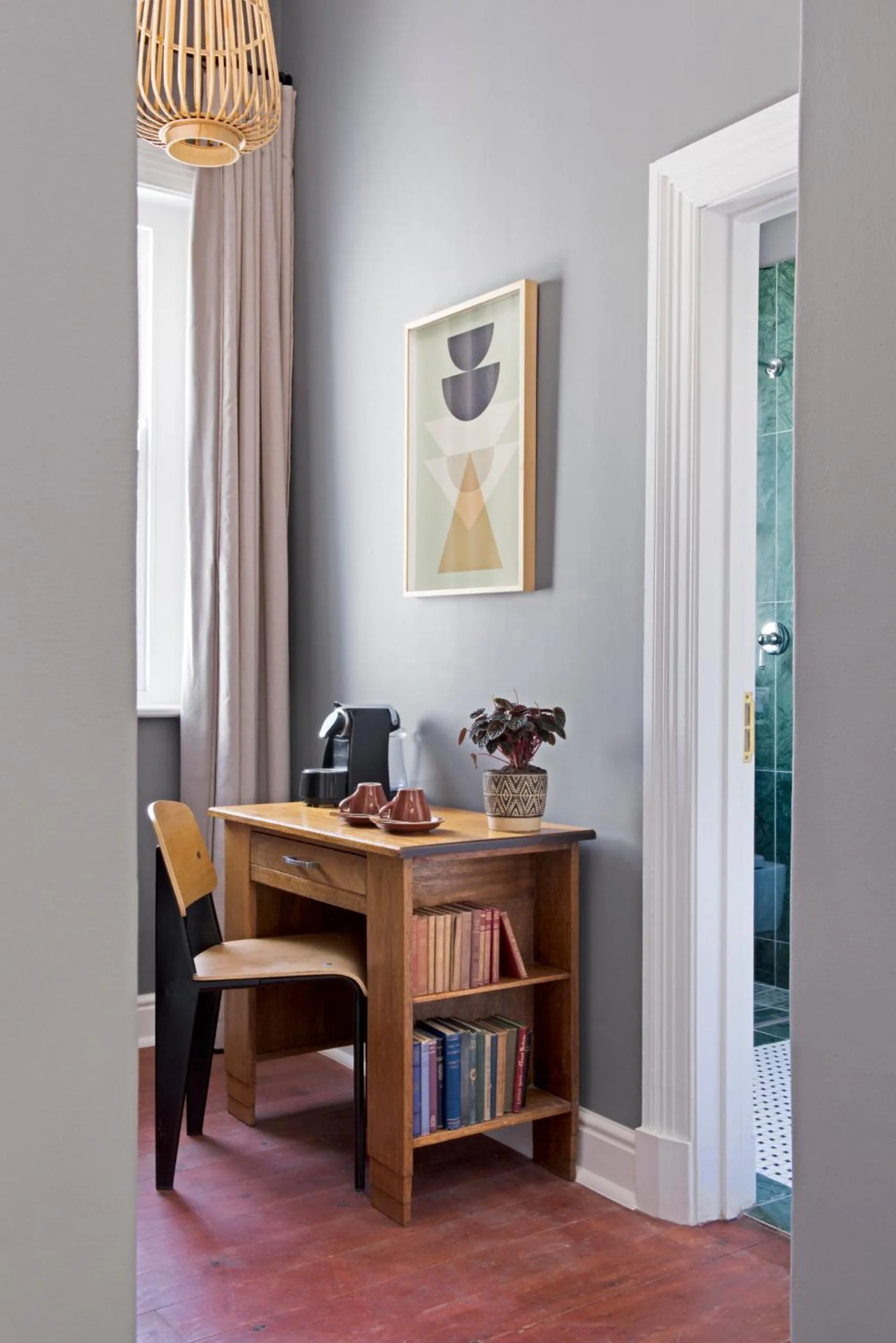 Coffee/tea facilities in Harpers House