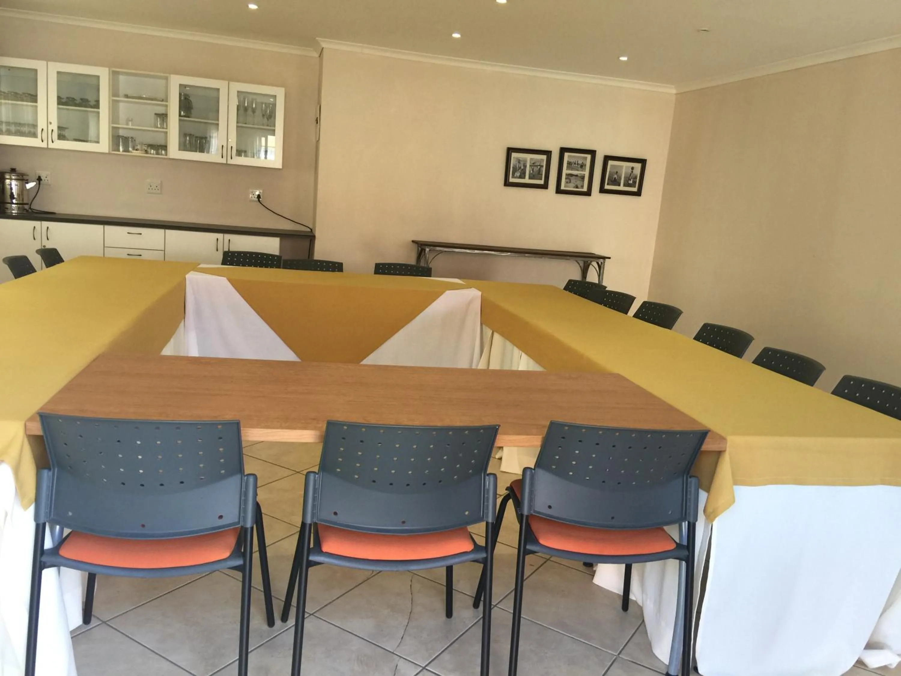 Banquet/Function facilities in Botleng Guest House