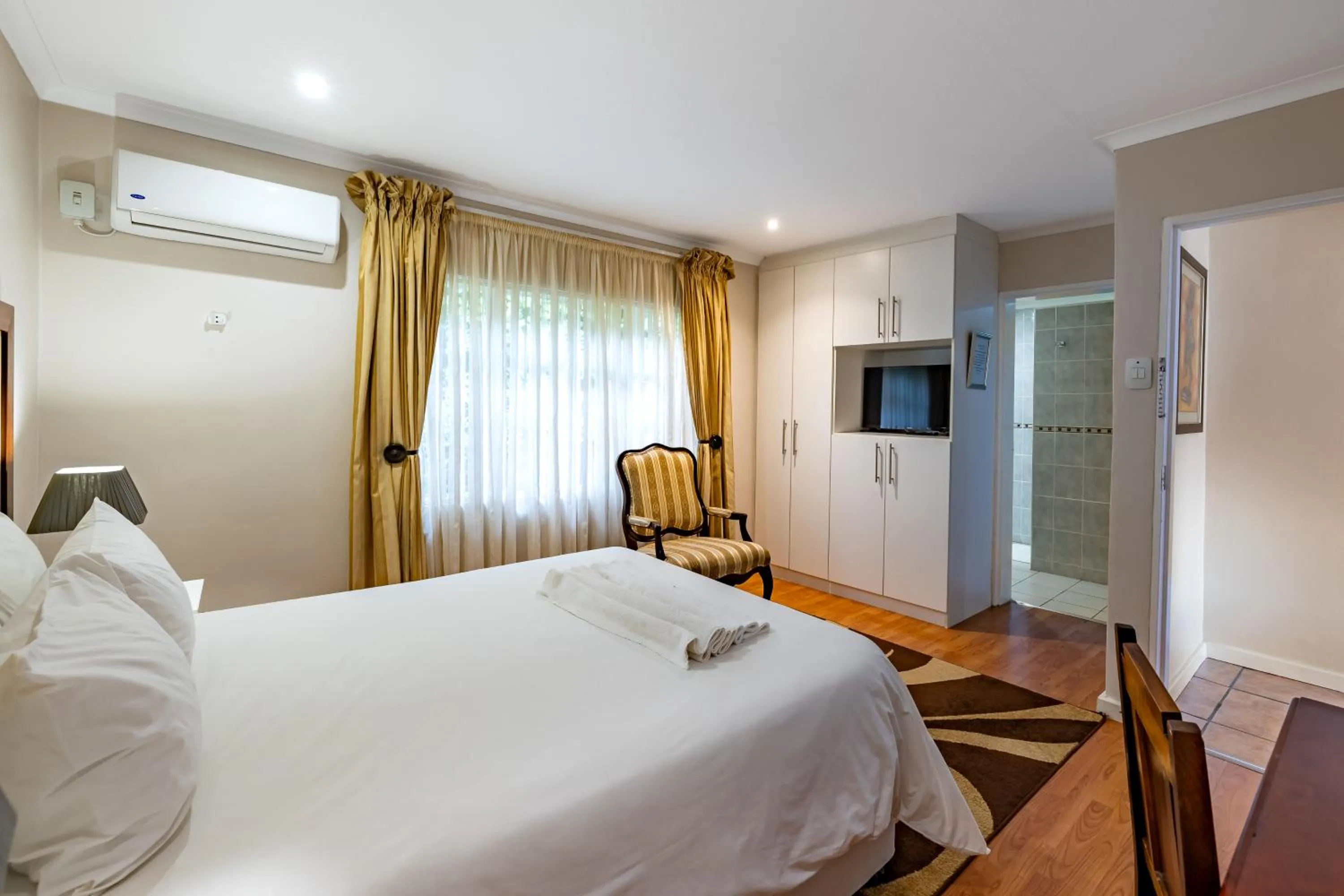 Bed in Botleng Guest House