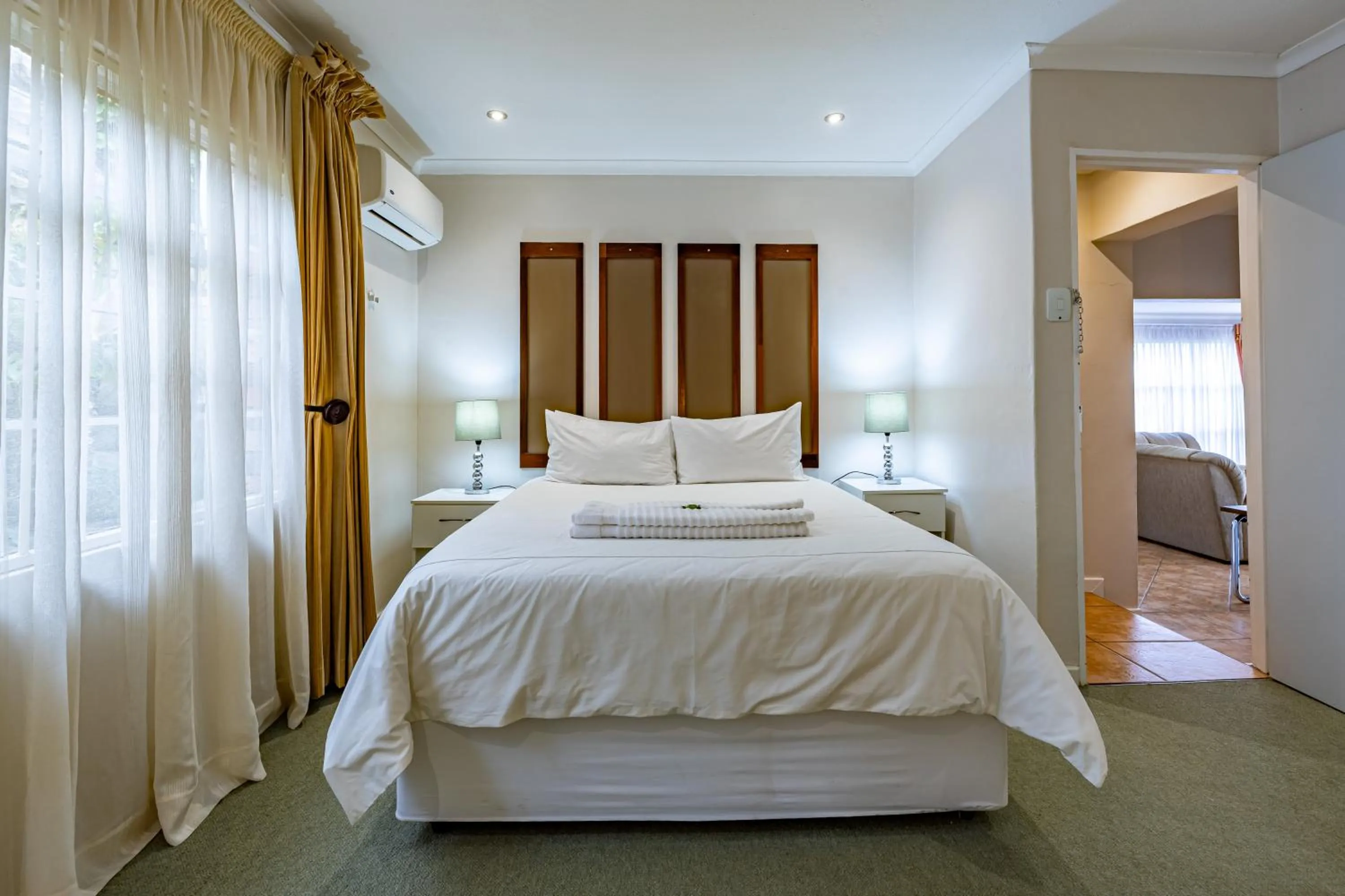 Bed in Botleng Guest House