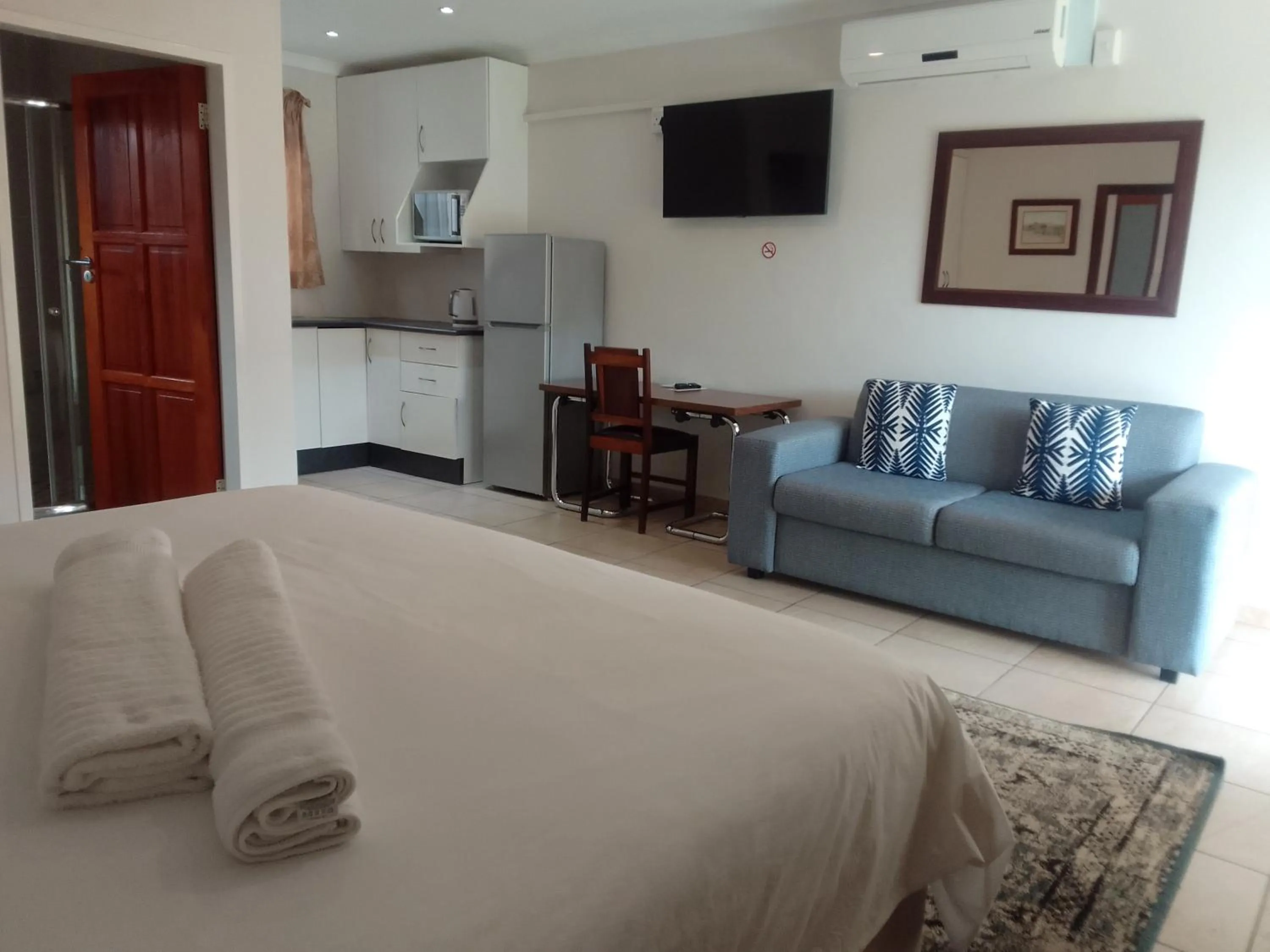 Bed in Botleng Guest House