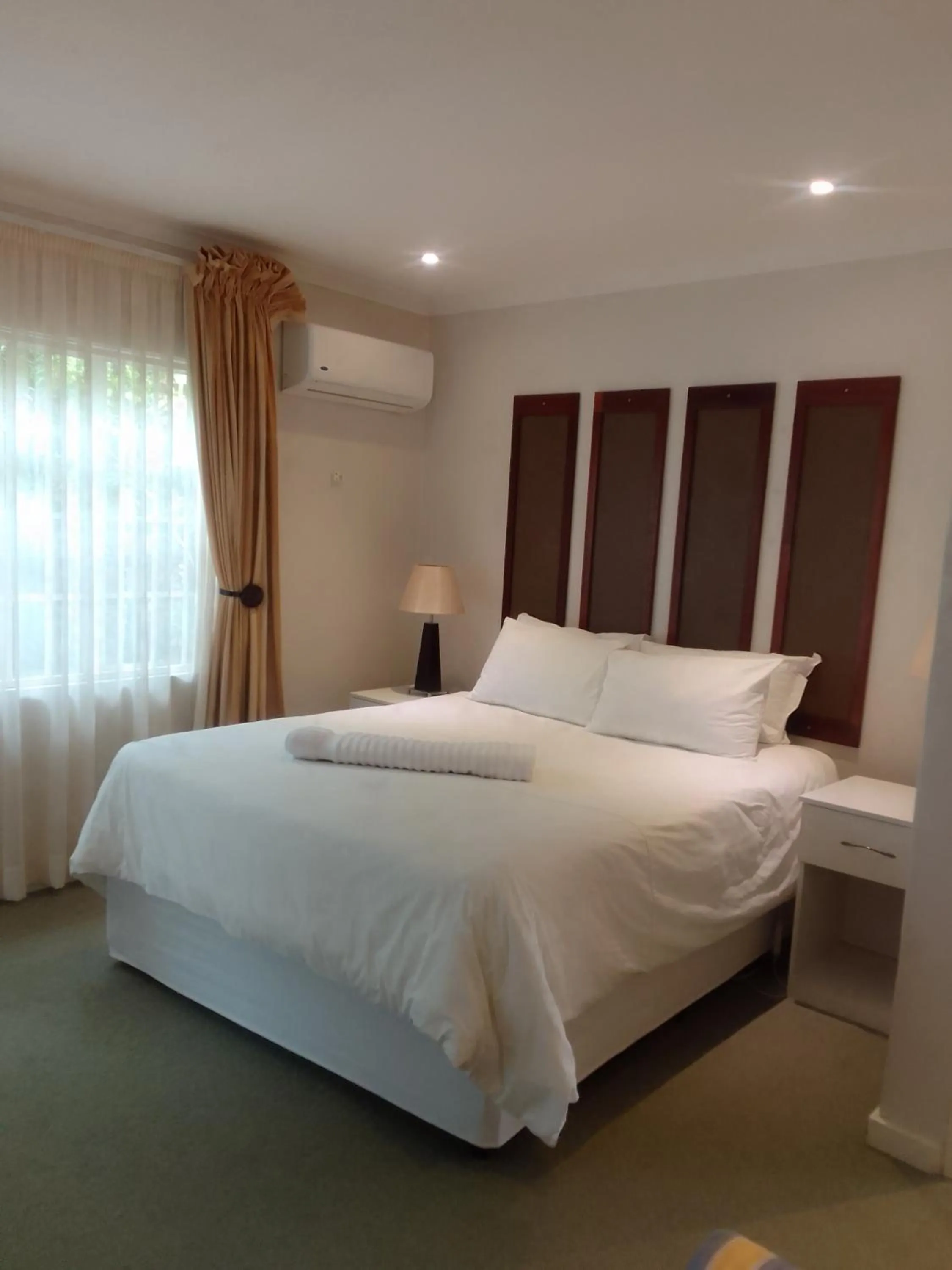 Bed in Botleng Guest House