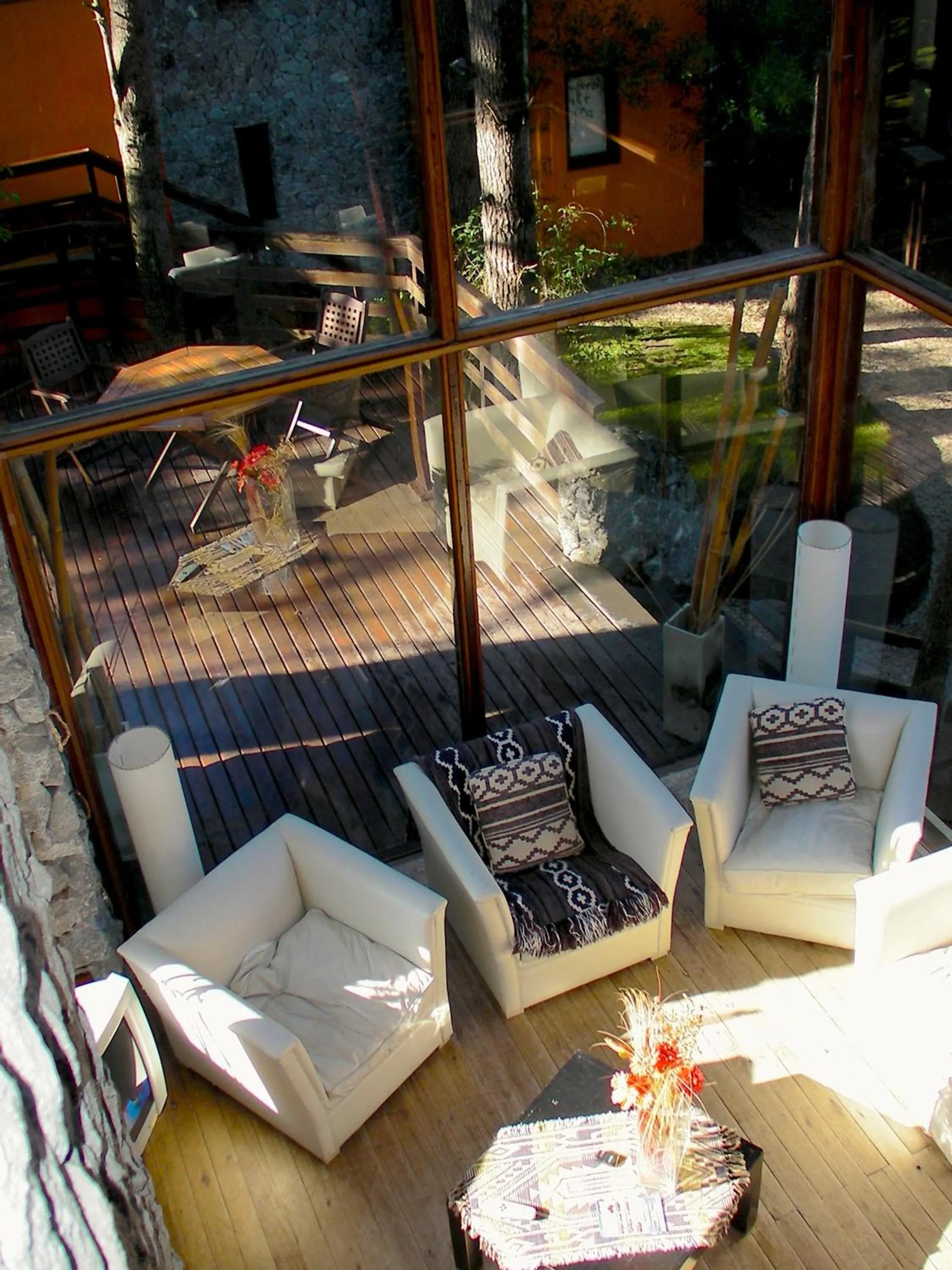 Communal lounge/ TV room in Altos Medanos Cabañas & Club de Bosque