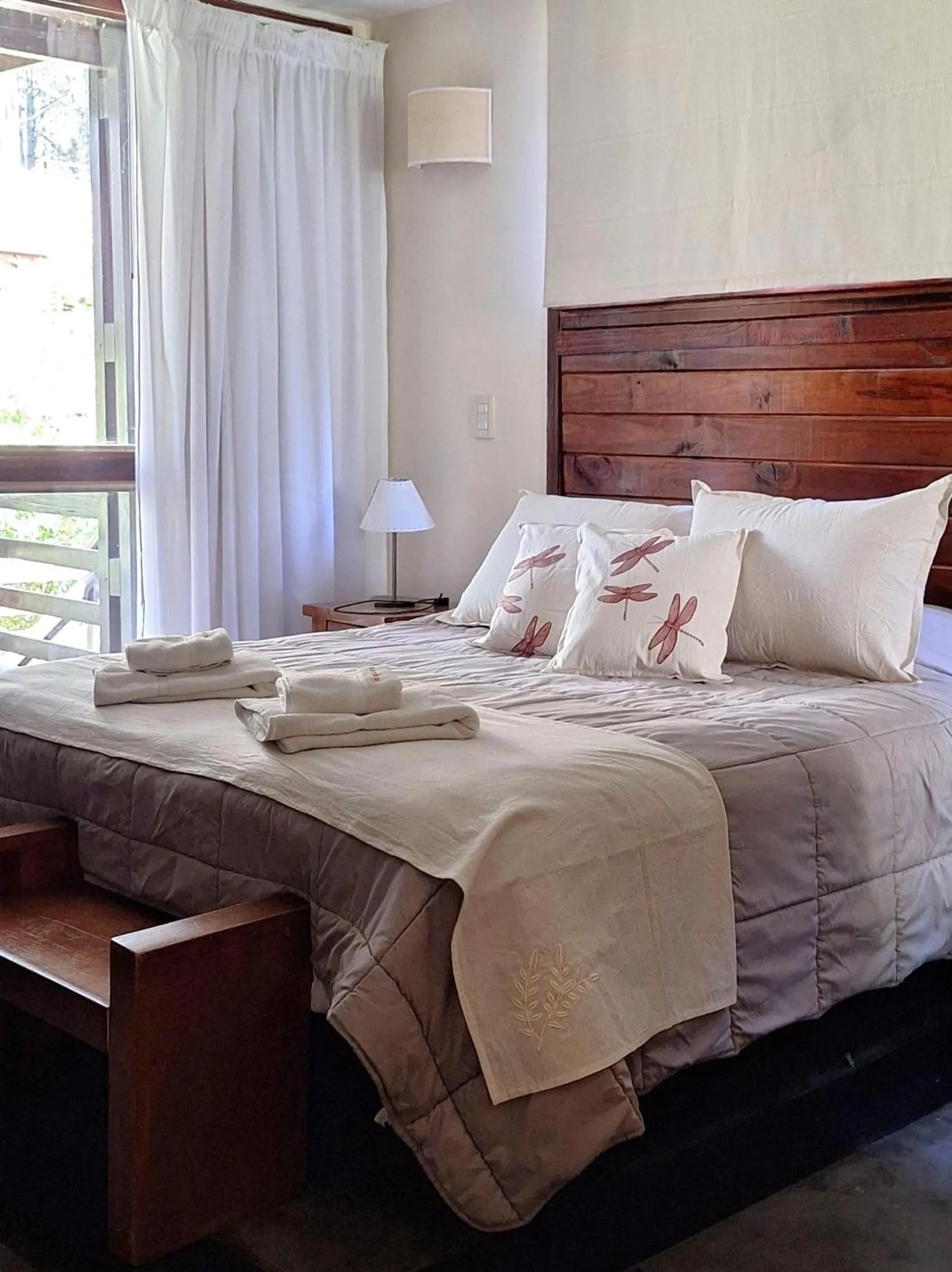 Bed in Altos Medanos Cabañas & Club de Bosque