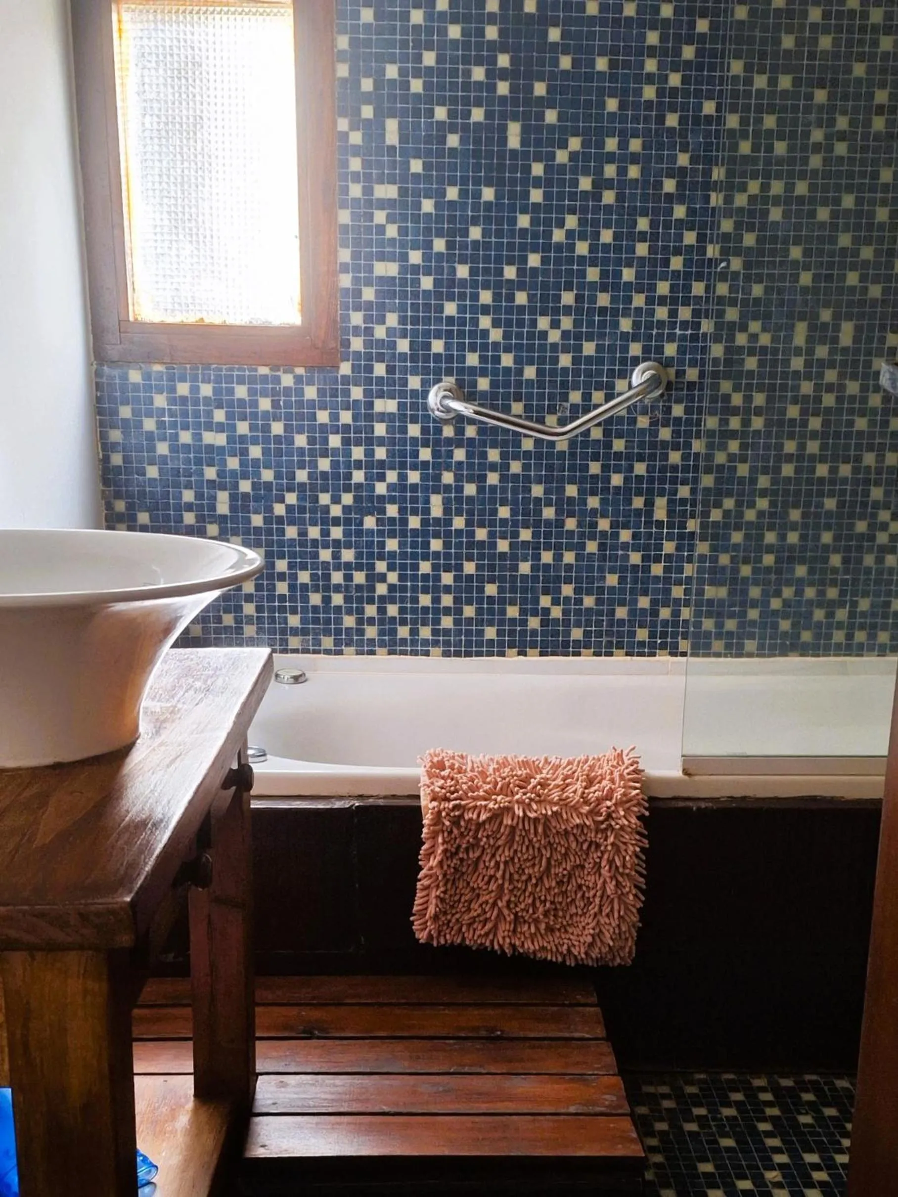 Hot Tub in Altos Medanos Cabañas & Club de Bosque