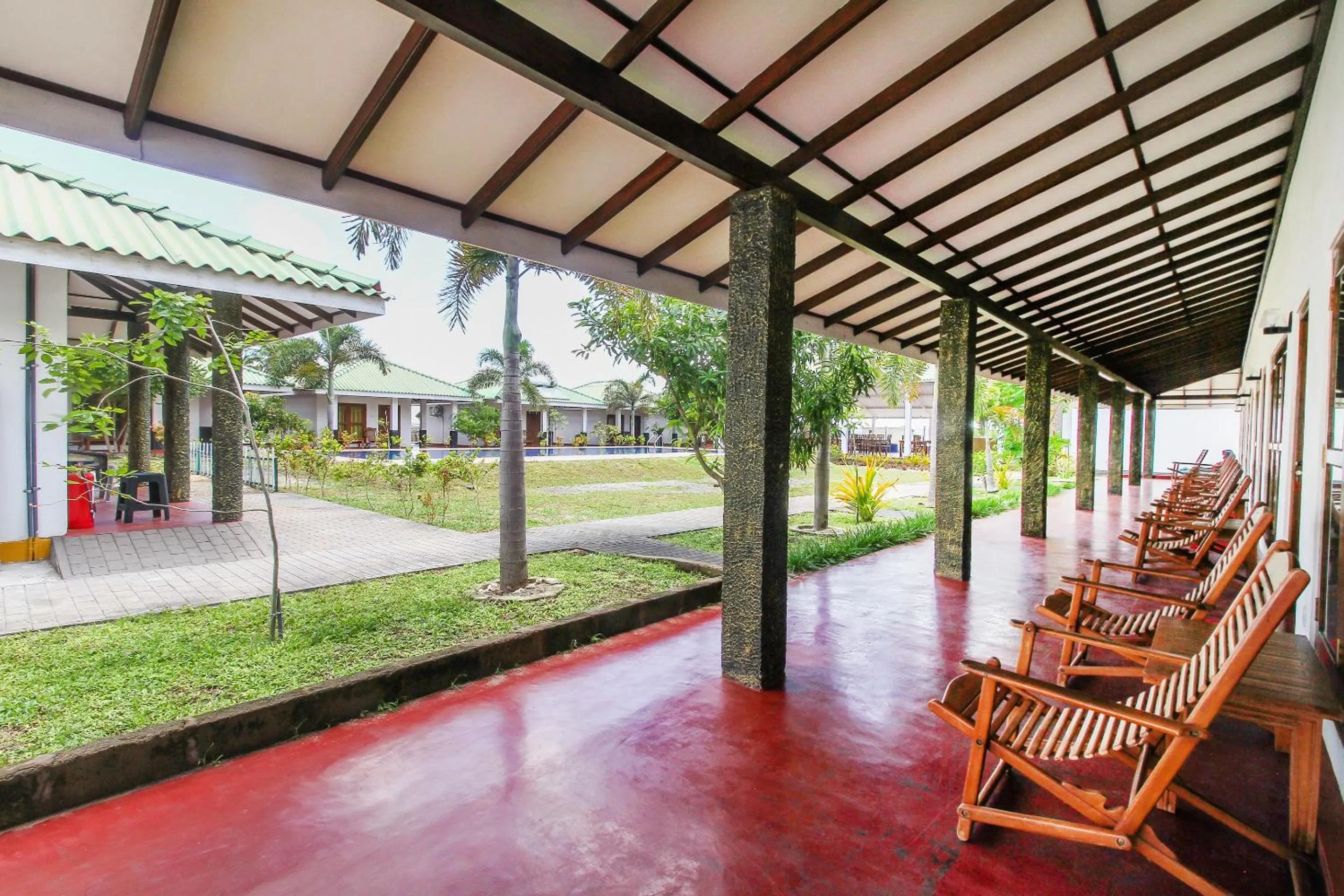 Garden view in Atara Lagoon Kalpitiya