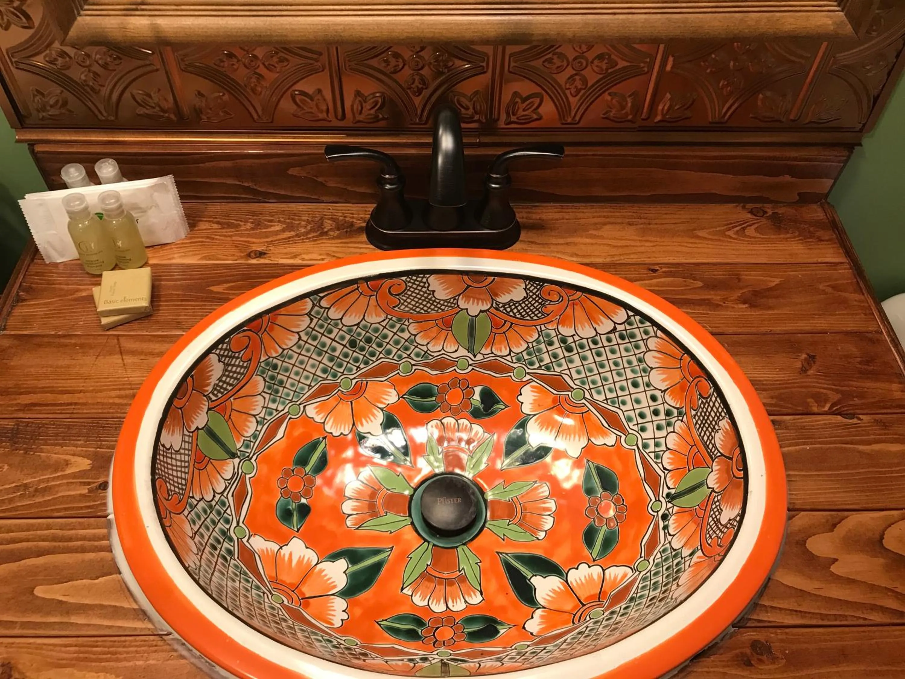 Bathroom in Hotel Kitsmiller on Main