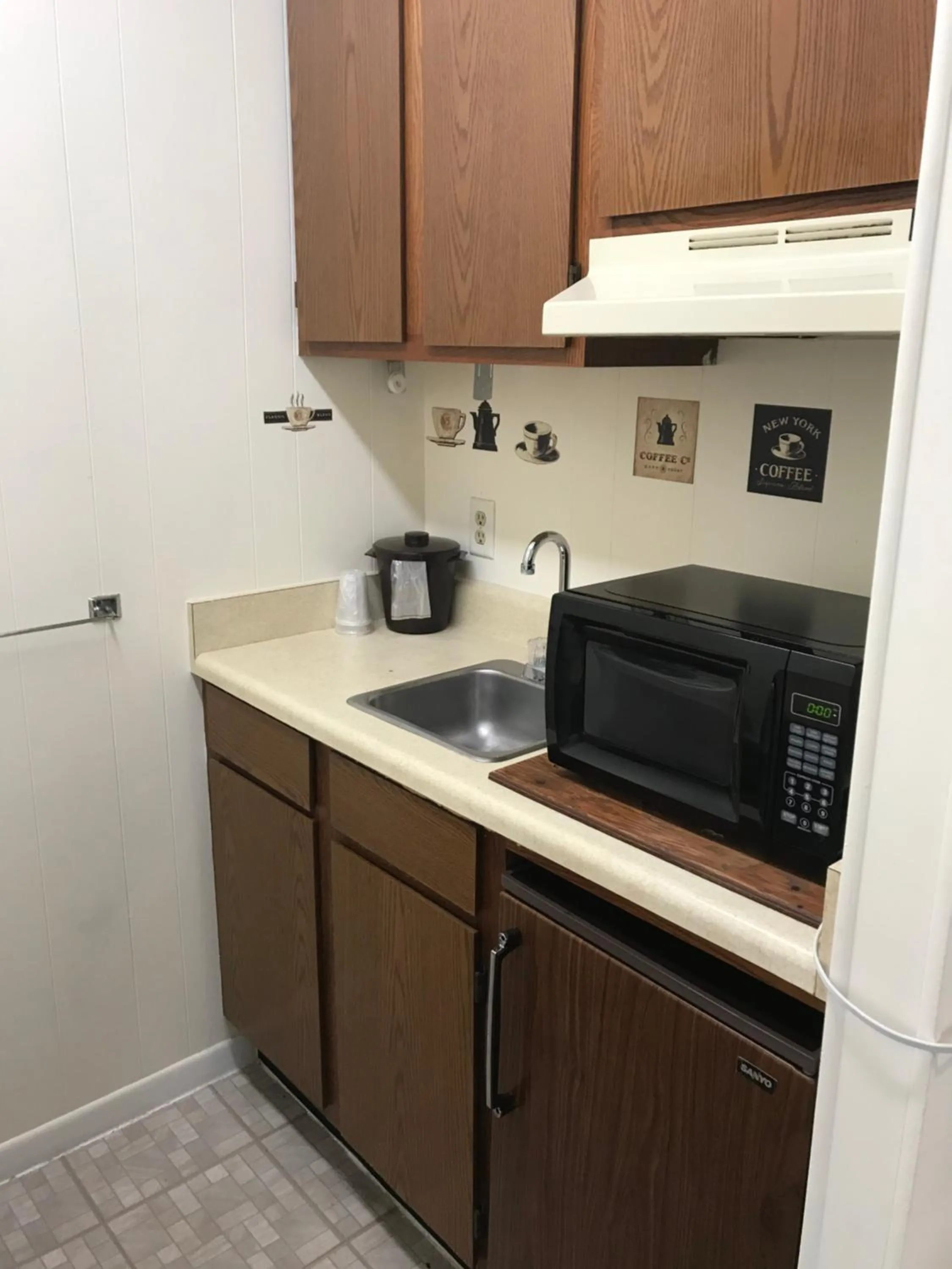 Kitchen or kitchenette in Hotel Kitsmiller on Main