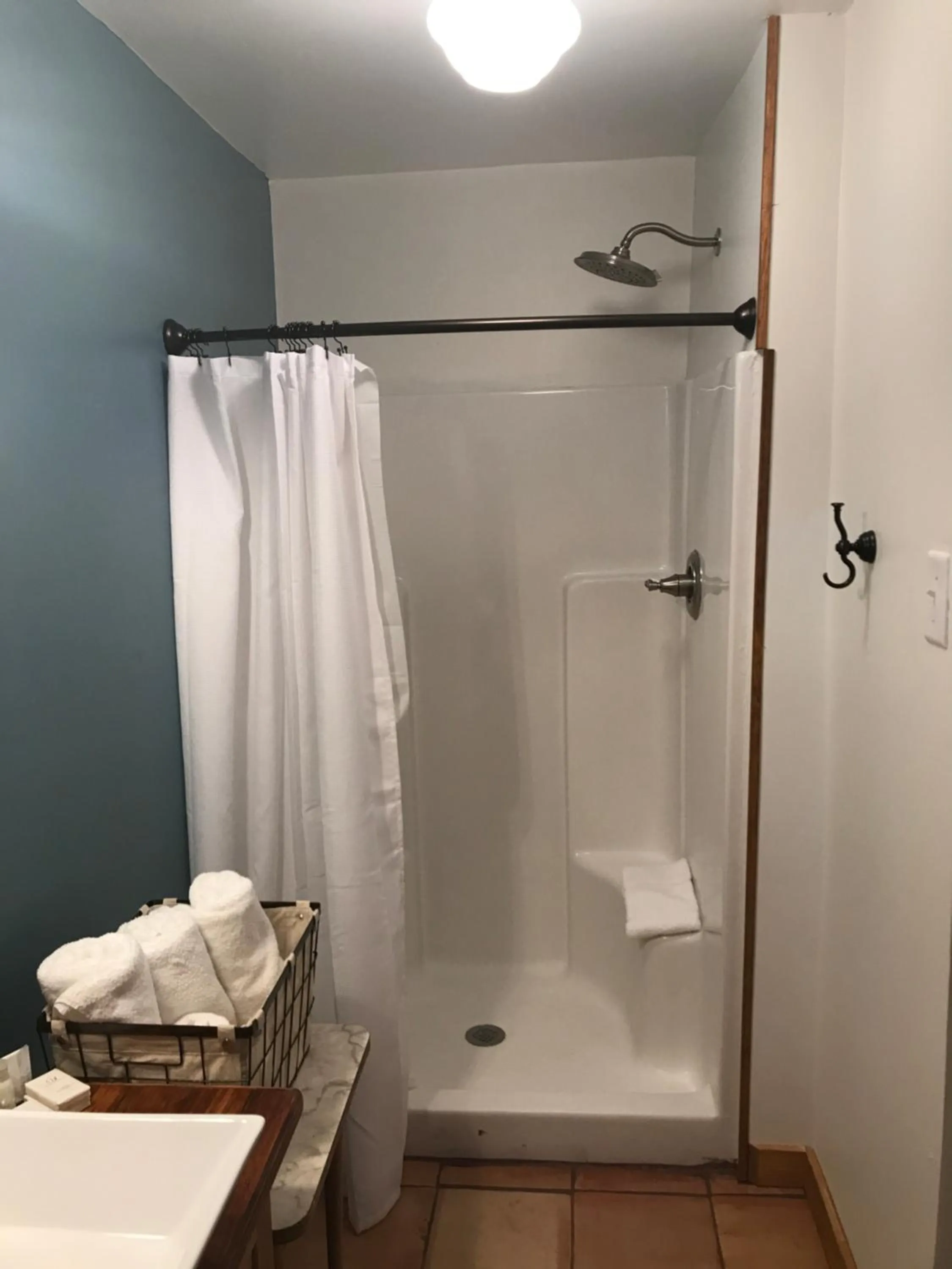 Bathroom in Hotel Kitsmiller on Main