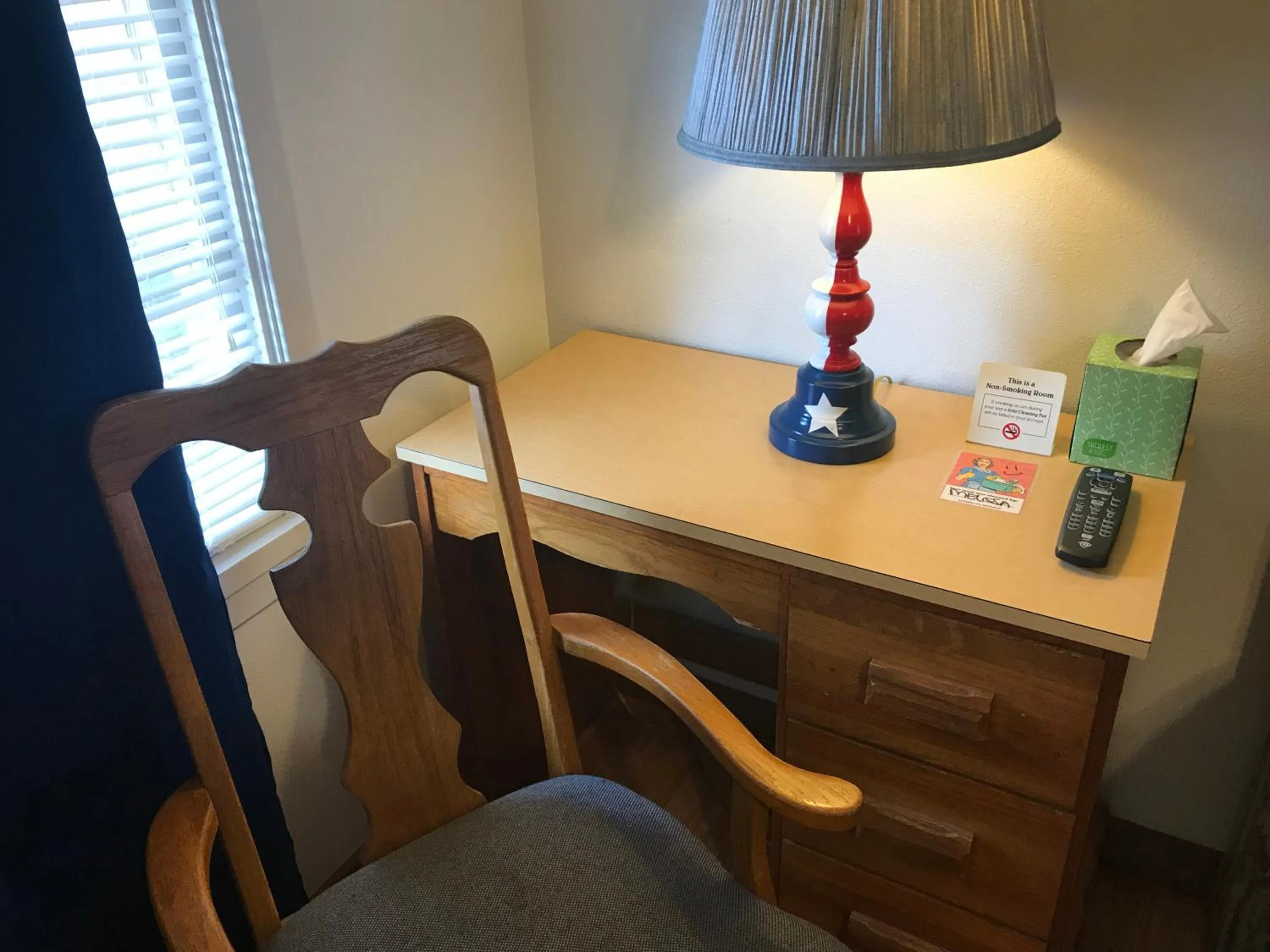 Bedroom in Hotel Kitsmiller on Main