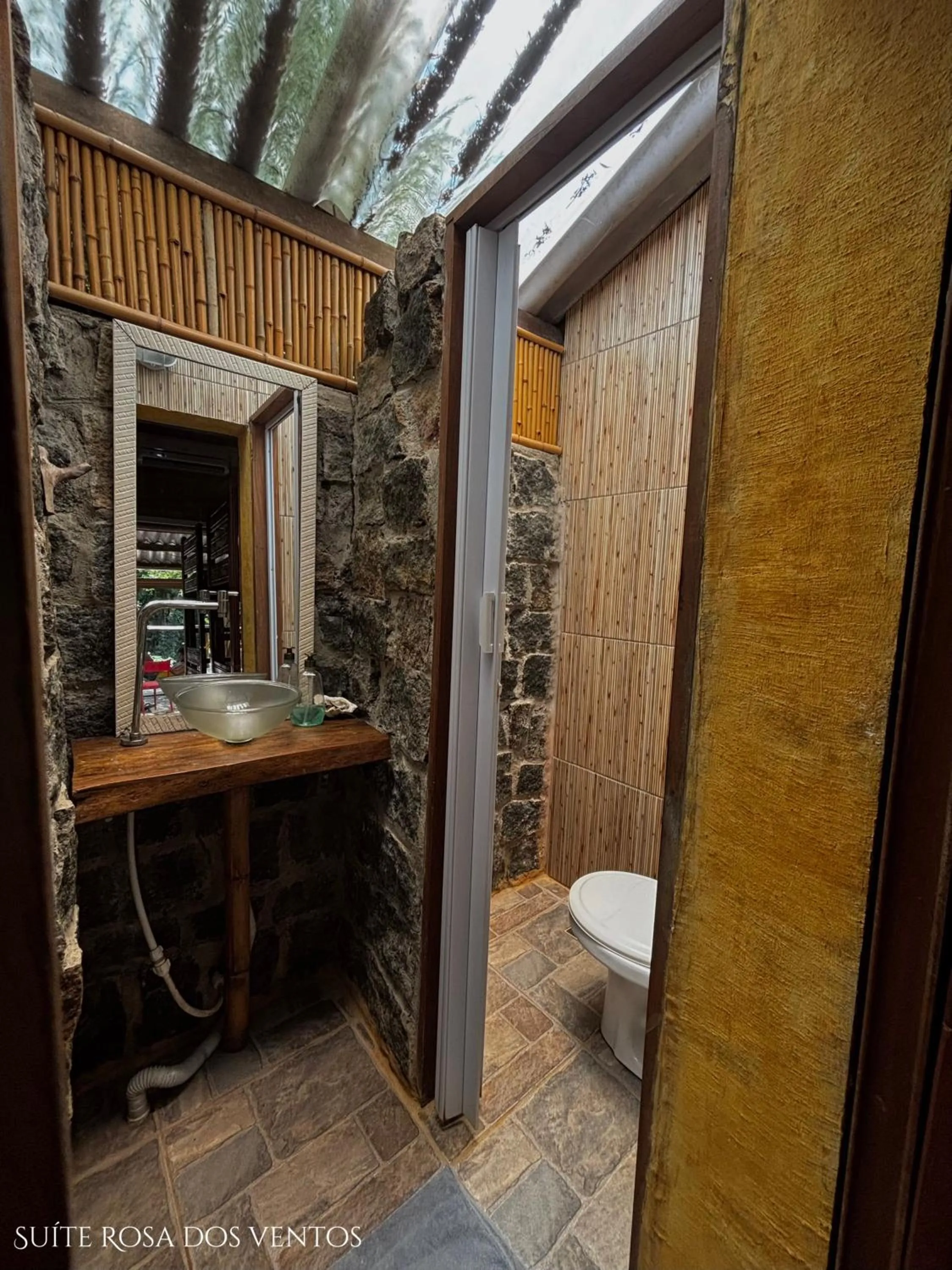 Toilet in Sitio Simple Life