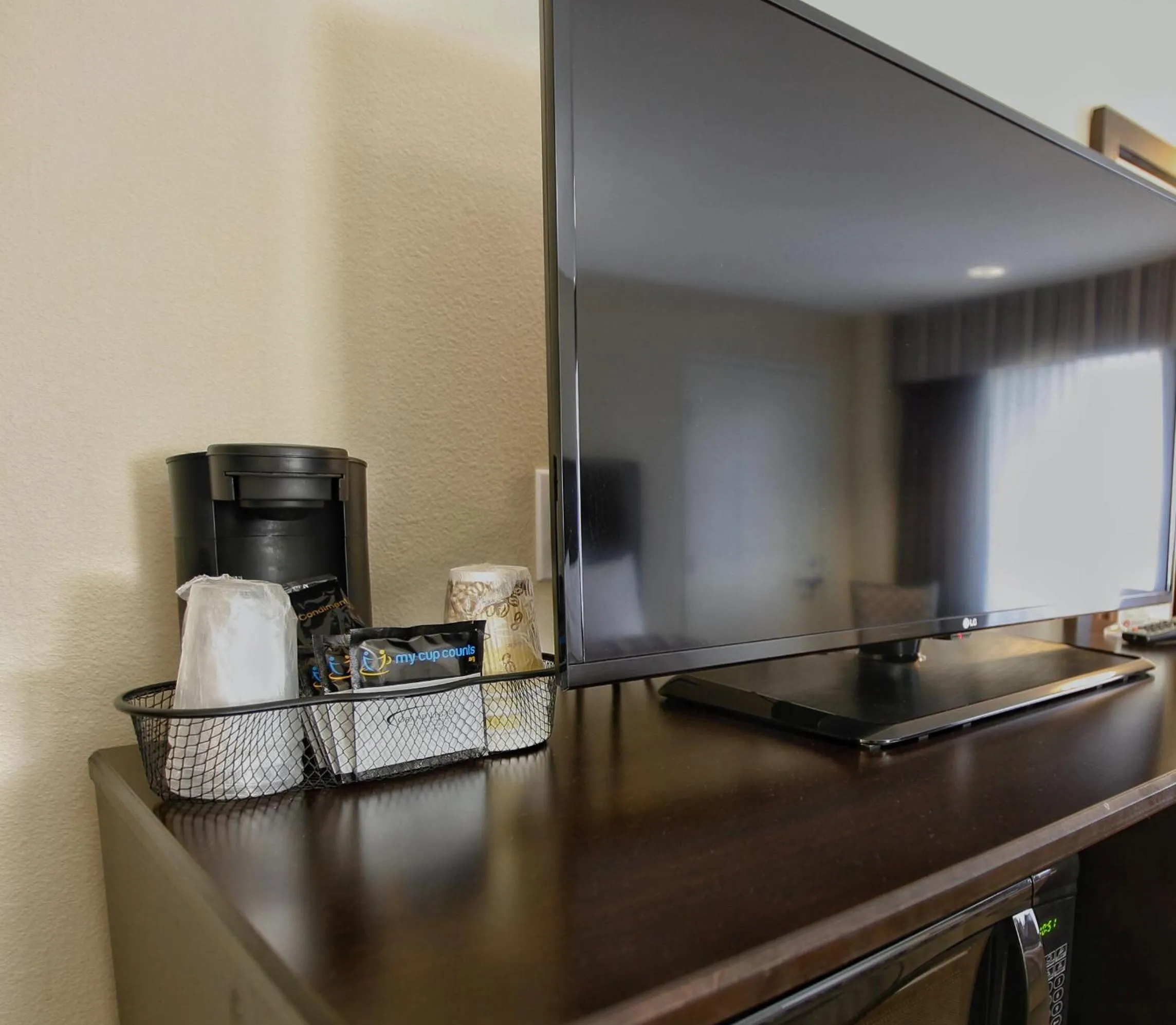 TV and multimedia in Grand Legacy At The Park