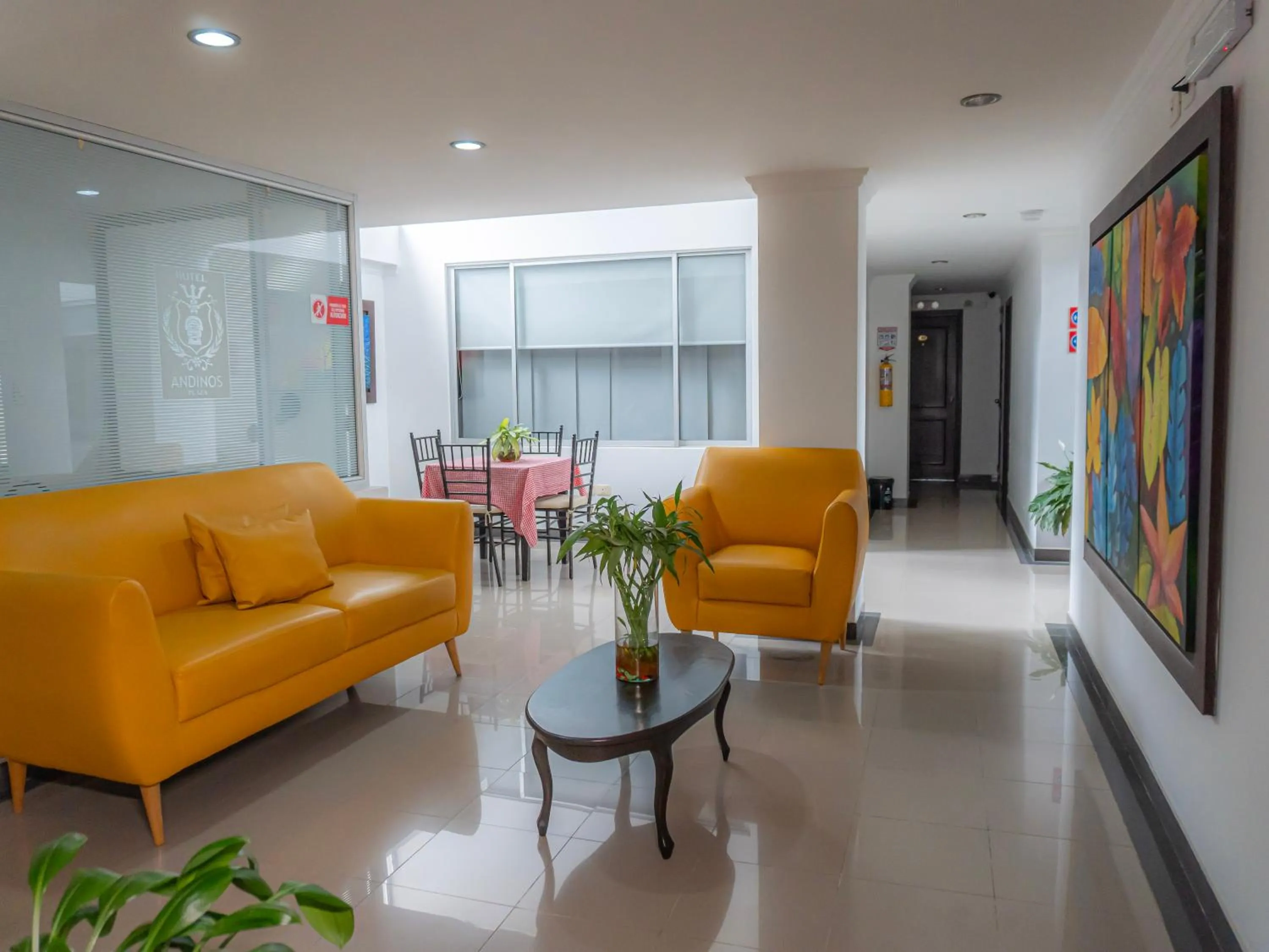 Living room in Hotel Andinos Plaza Pitalito