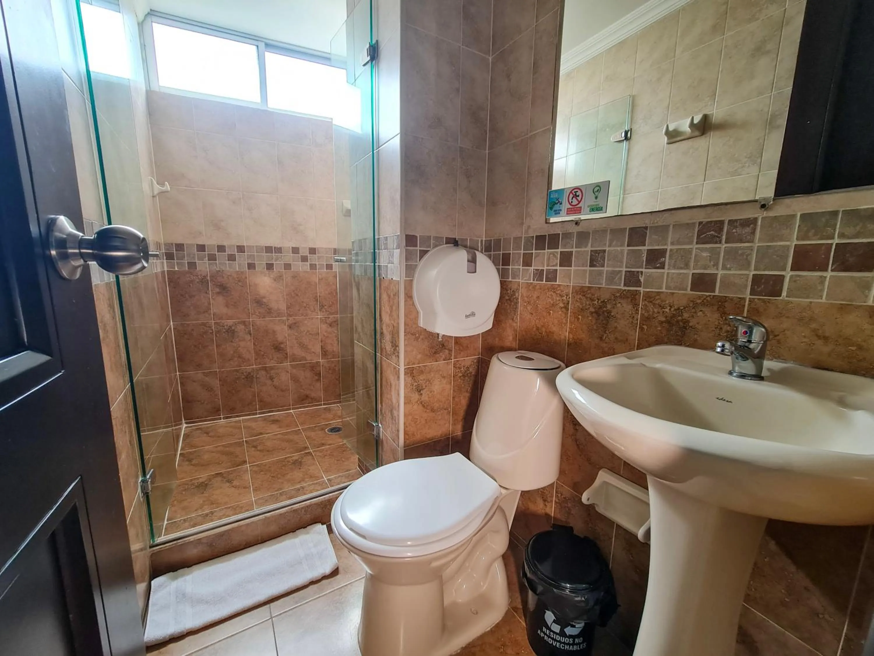 Bathroom in Hotel Andinos Plaza Pitalito