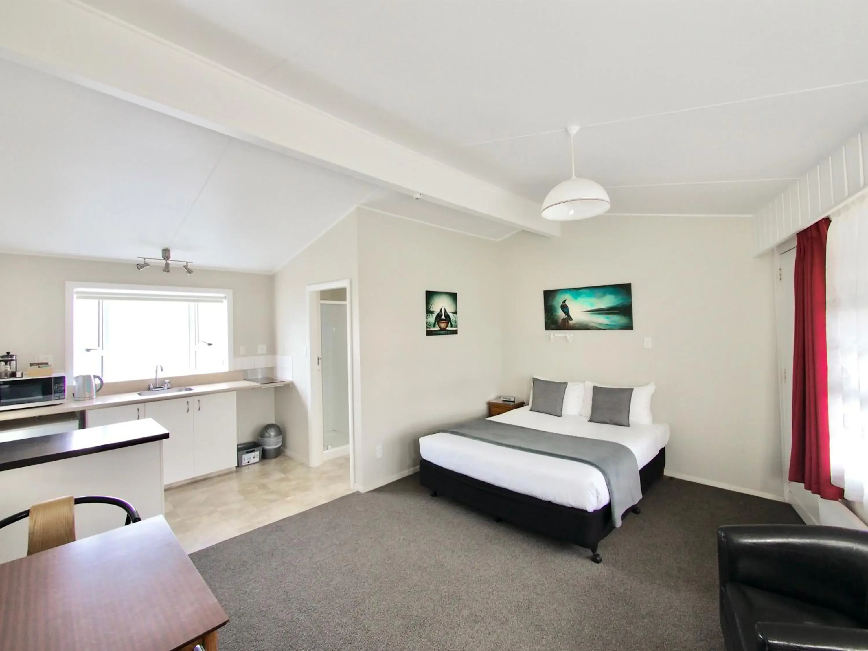 Queen Studio in Riverlodge Motel Queen Studio in Riverlodge Motel