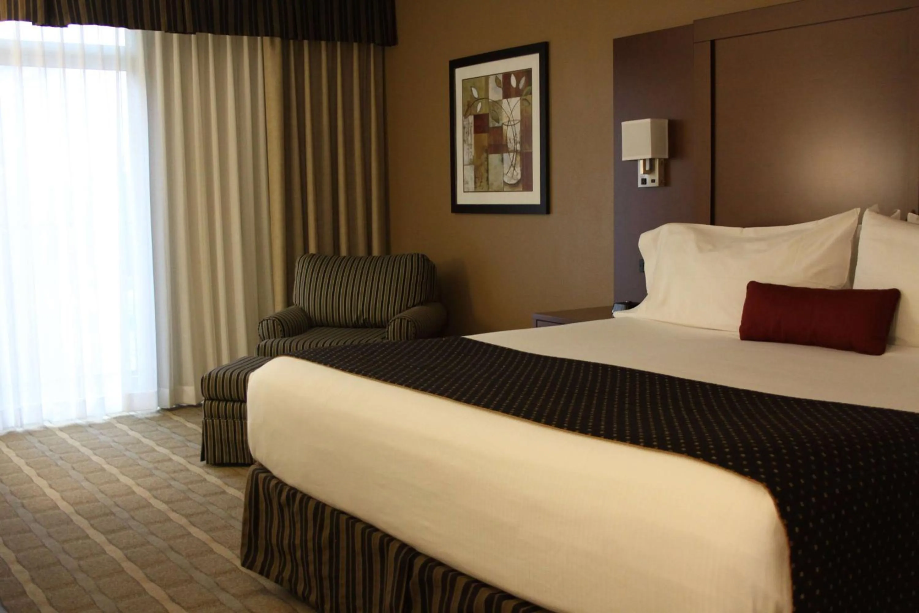 Photo of the whole room, Bed in Wyndham Garden Warsaw