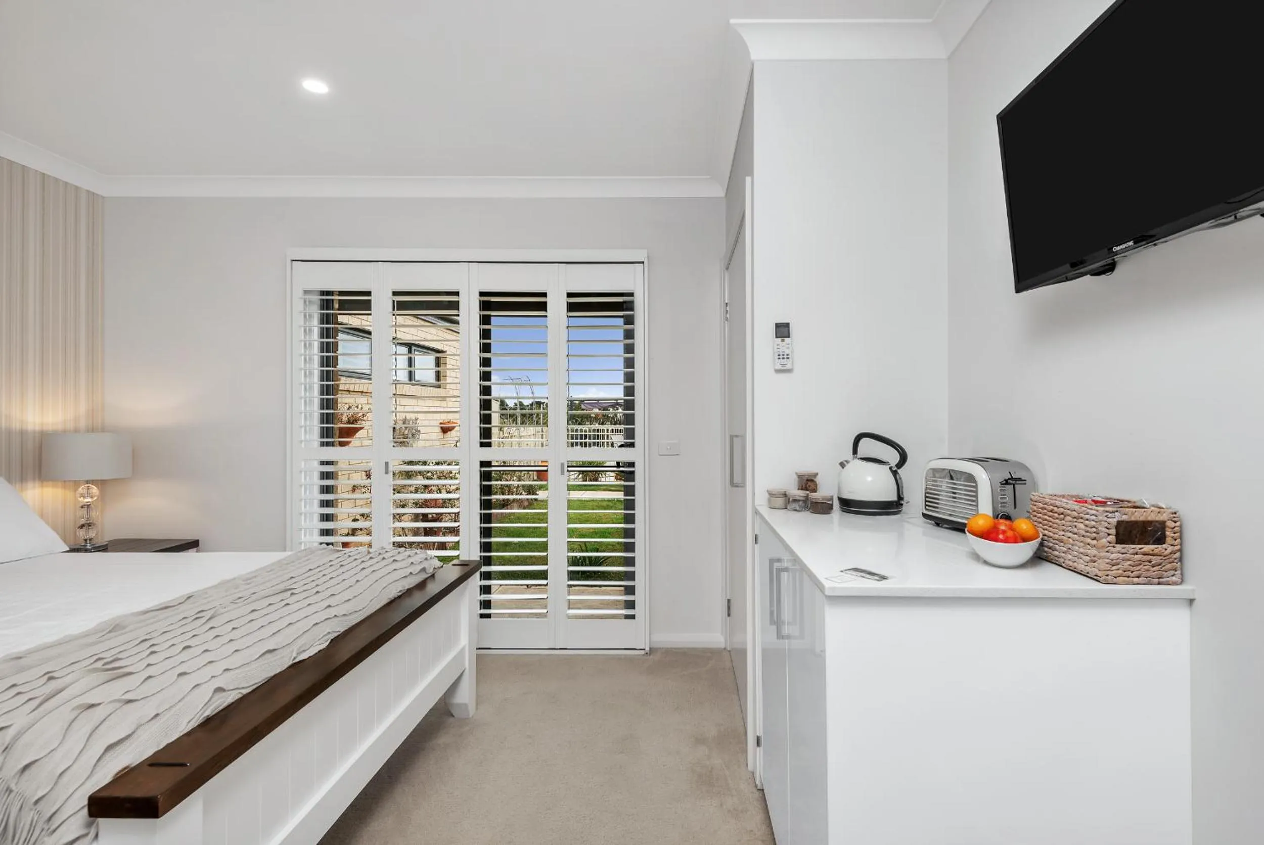 Bedroom, Bed in The Oxley Estate