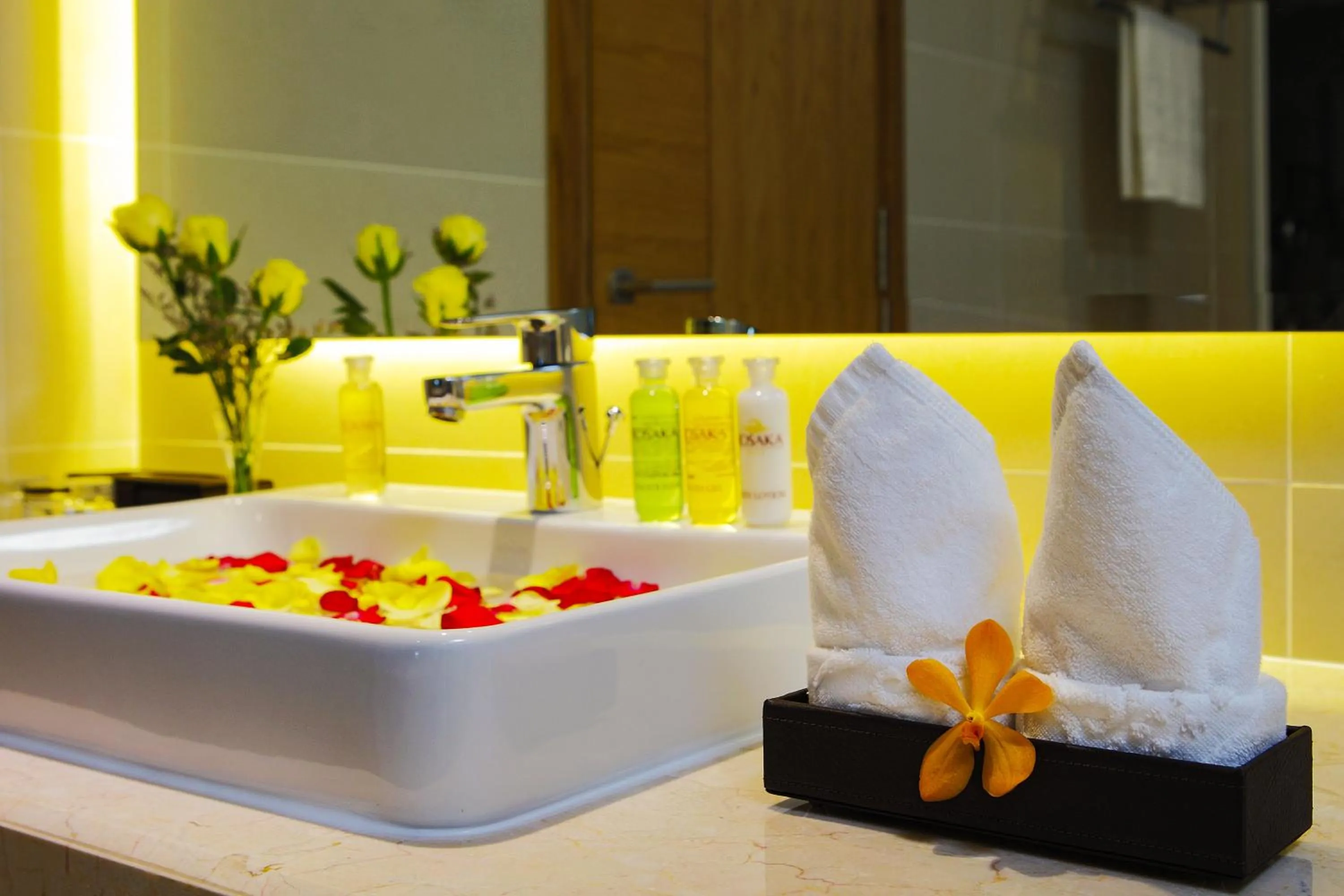 Bathroom in Rosaka Nha Trang Hotel