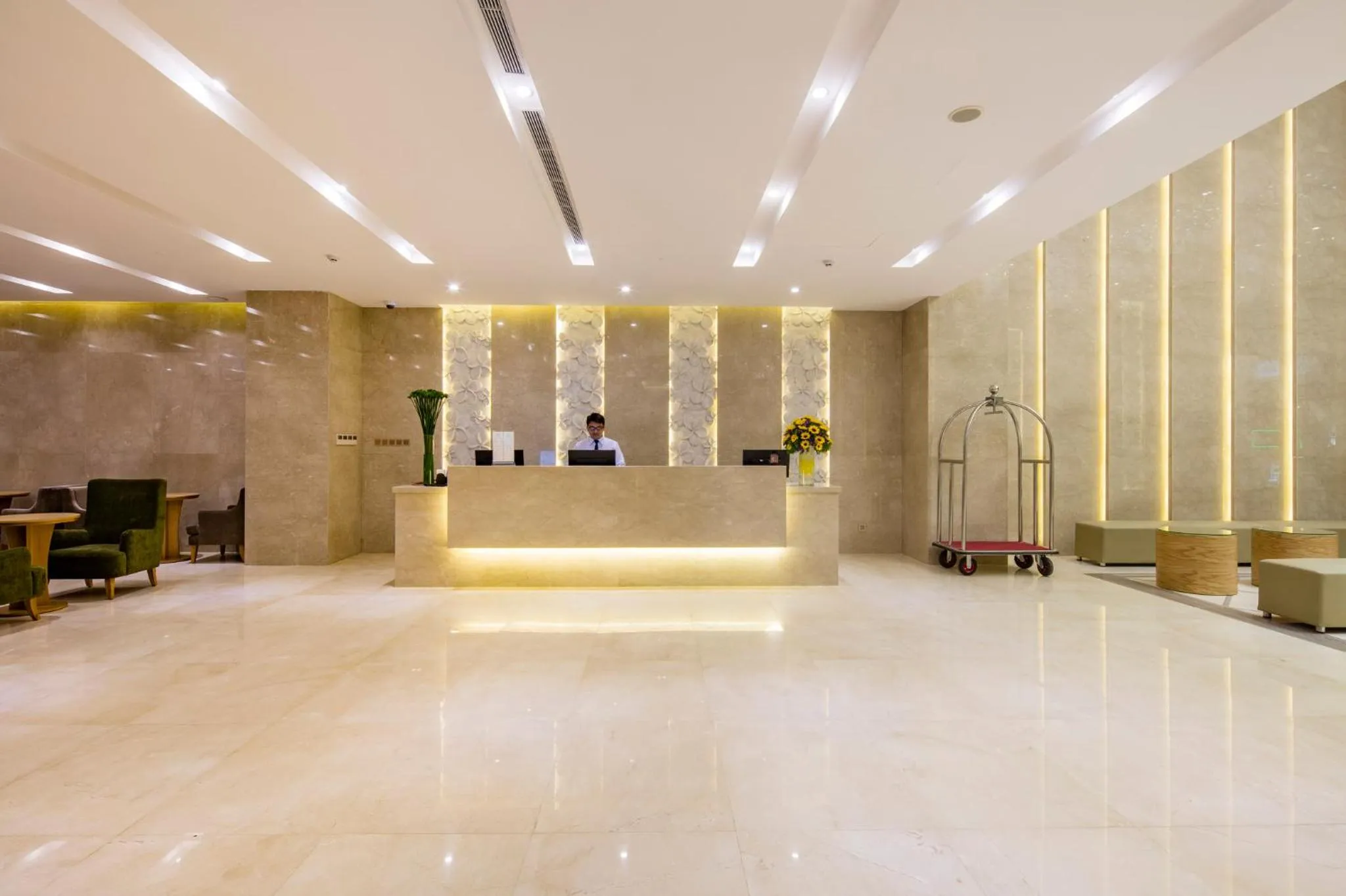 Lobby or reception in Rosaka Nha Trang Hotel